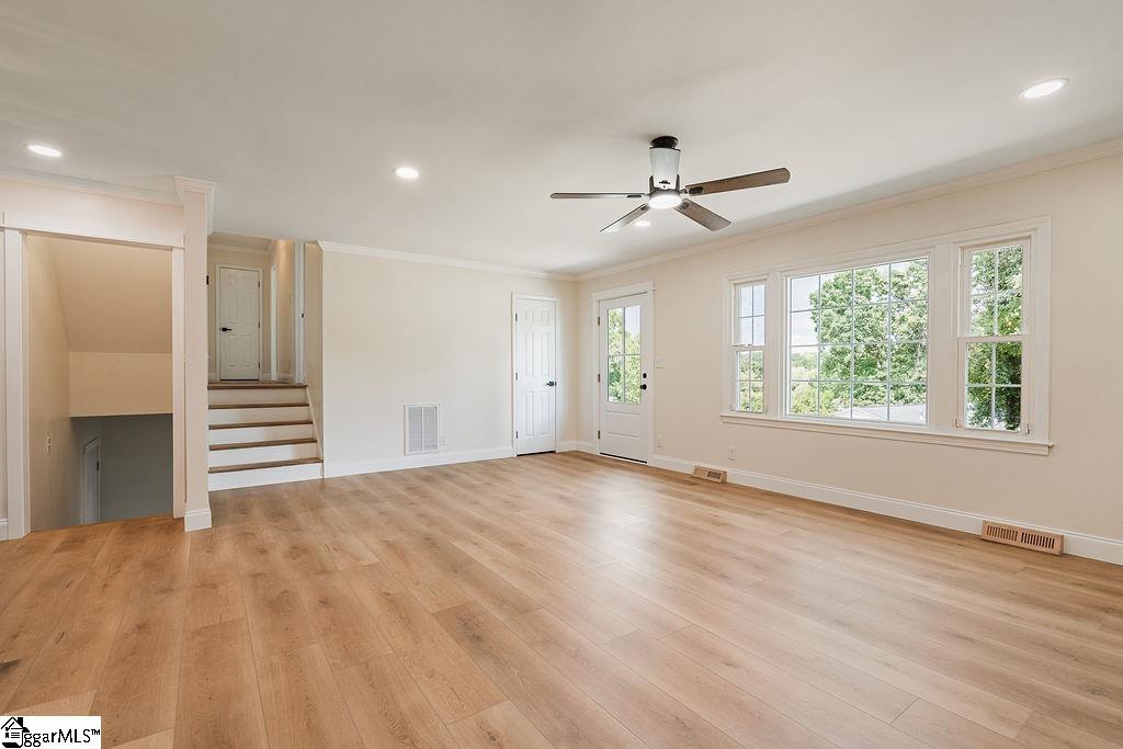 102 Kathryan Court Property Photo 5