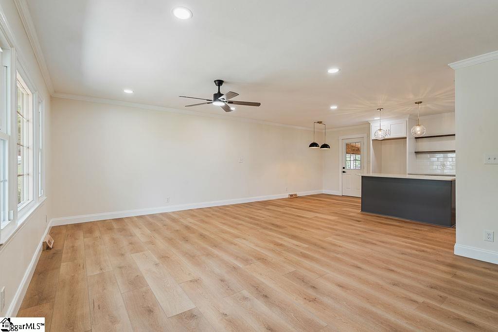 102 Kathryan Court Property Photo 6