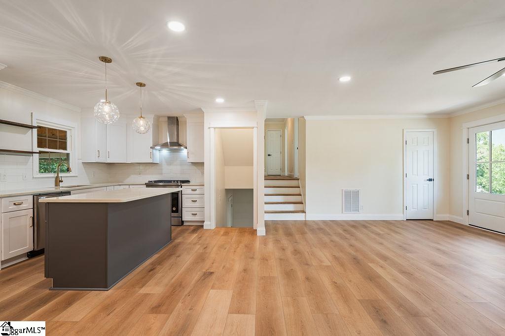 102 Kathryan Court Property Photo 7