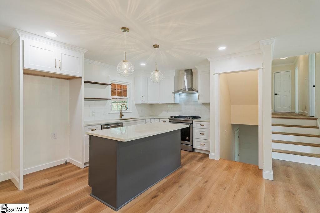 102 Kathryan Court Property Photo 8