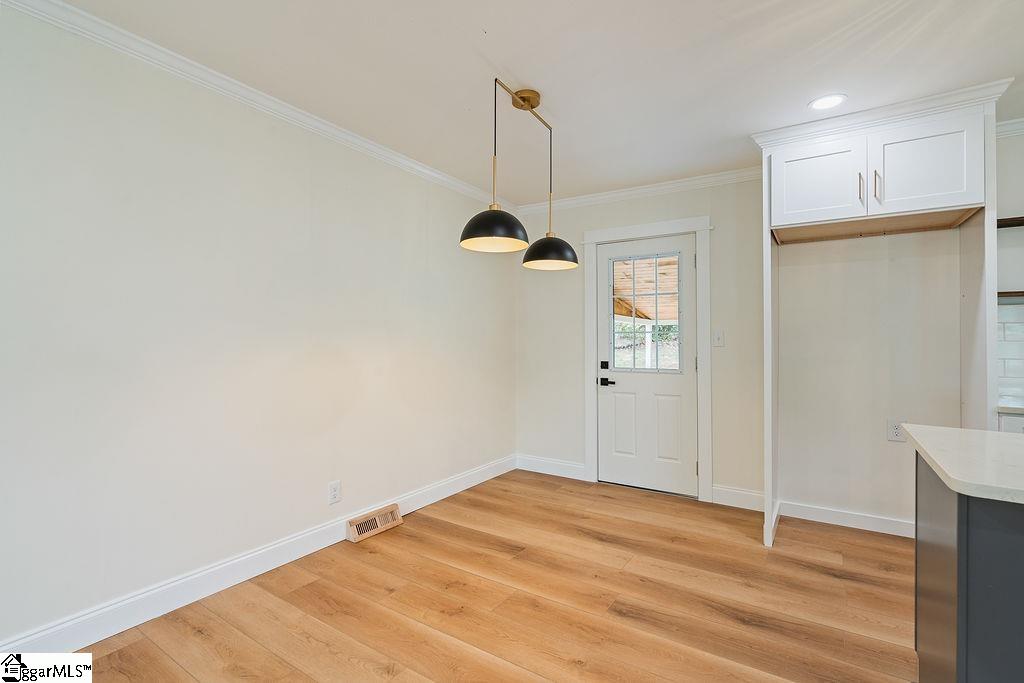 102 Kathryan Court Property Photo 10