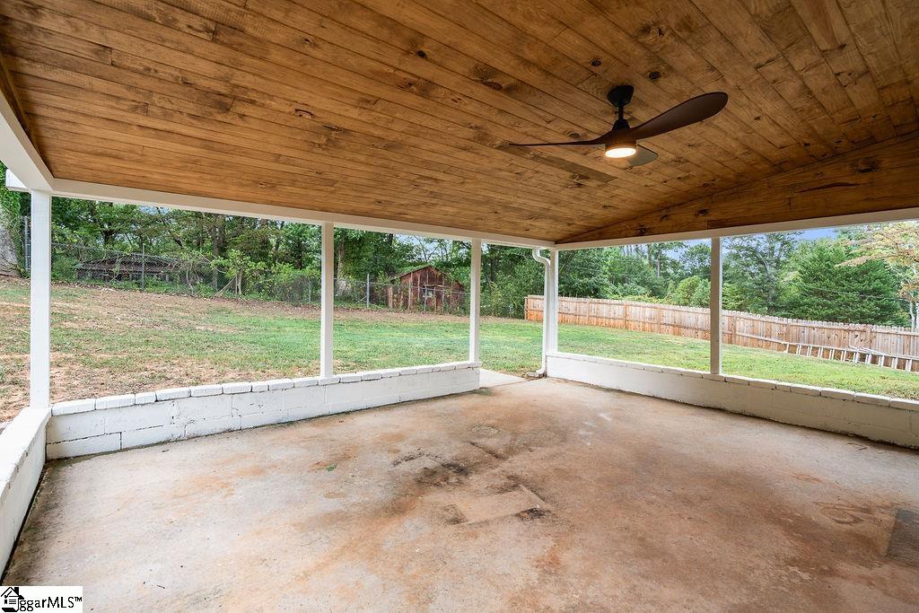 102 Kathryan Court Property Photo 28