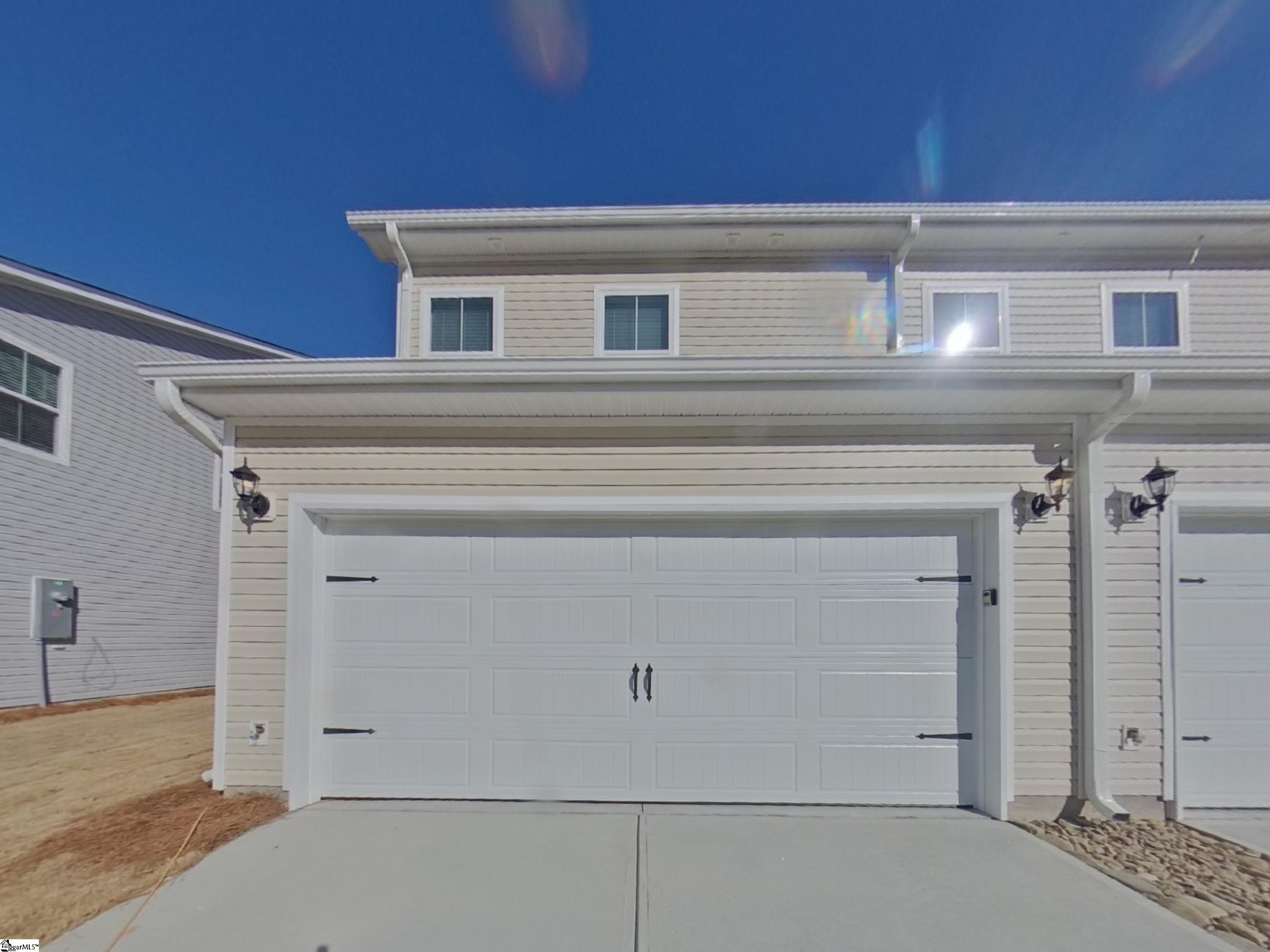 1602603 Property Photo 2