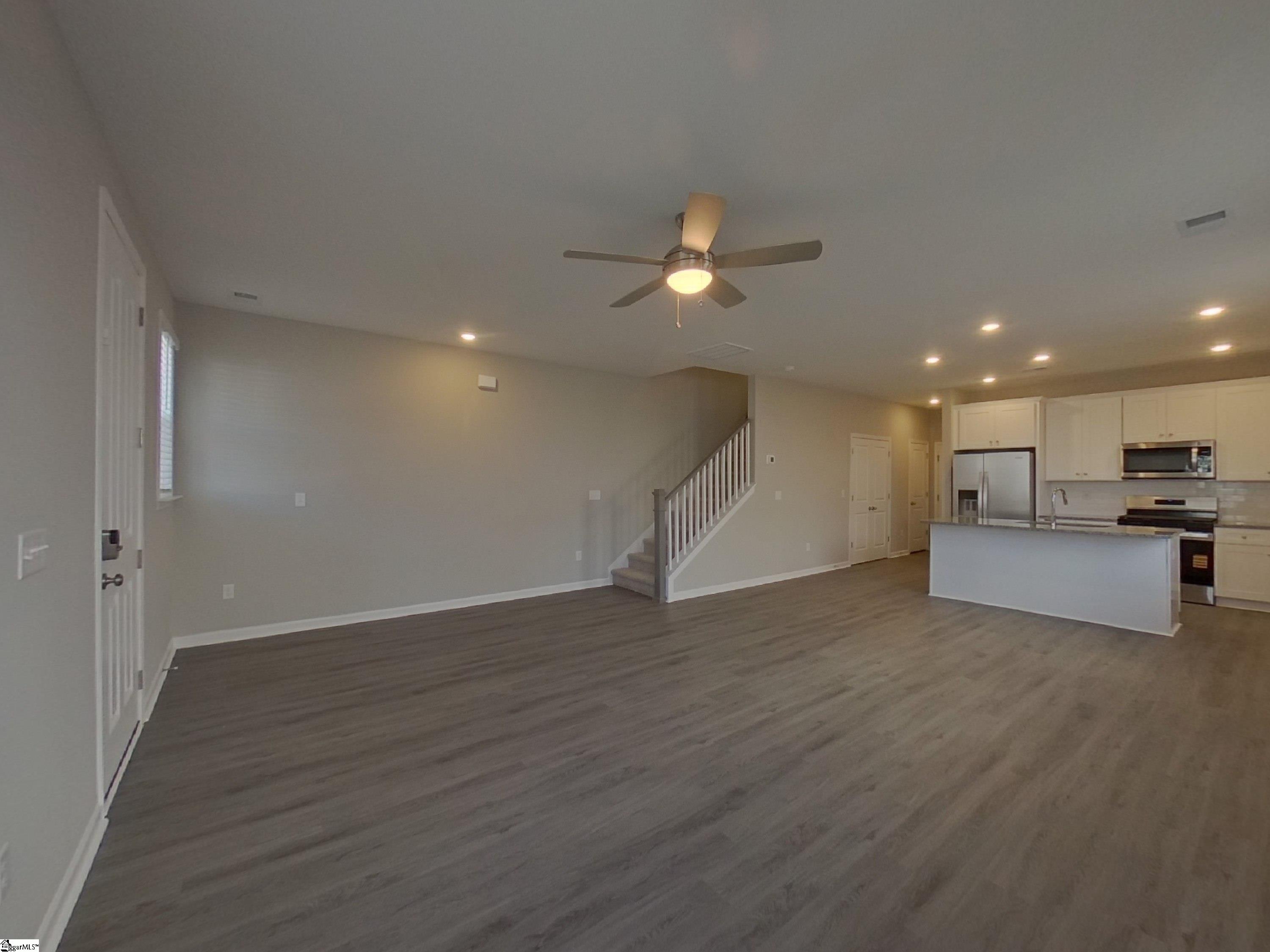 1602603 Property Photo 5