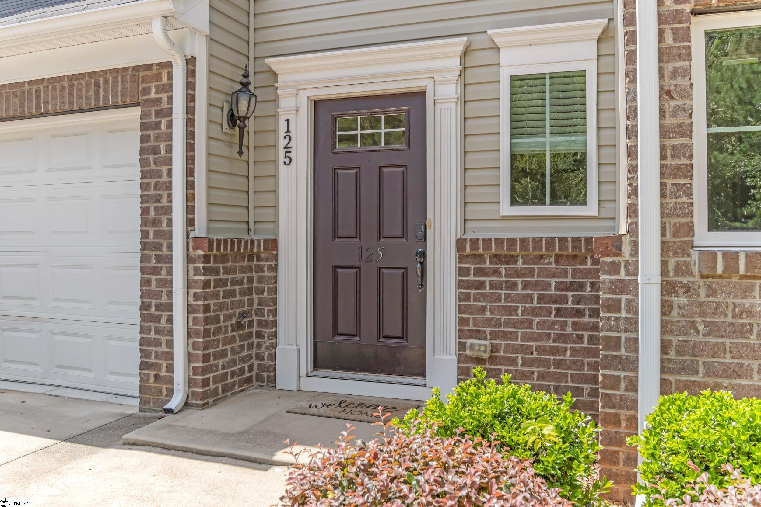 125 Emerywood Lane Property Photo 4