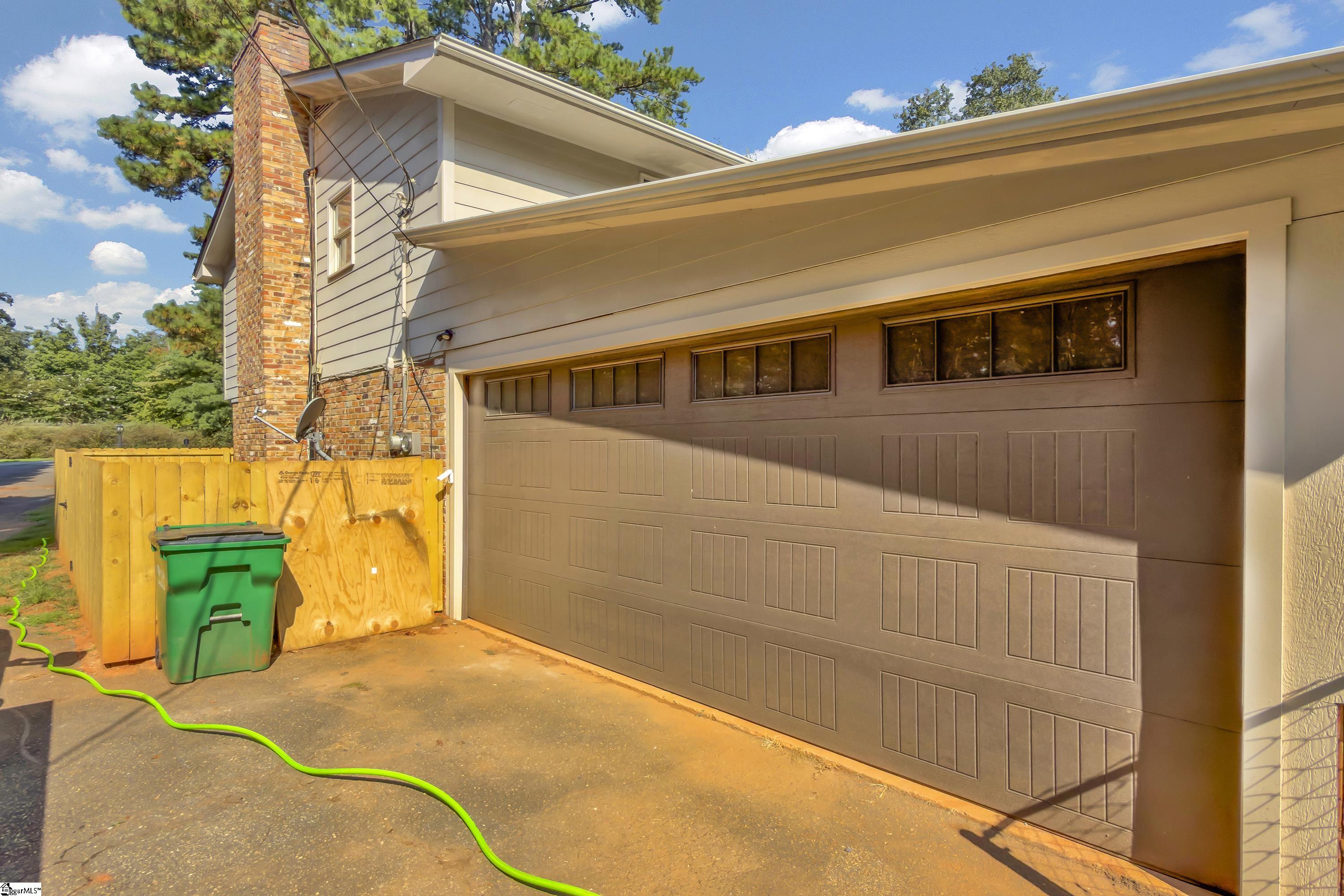 2209 Edgefield Road Property Photo 22