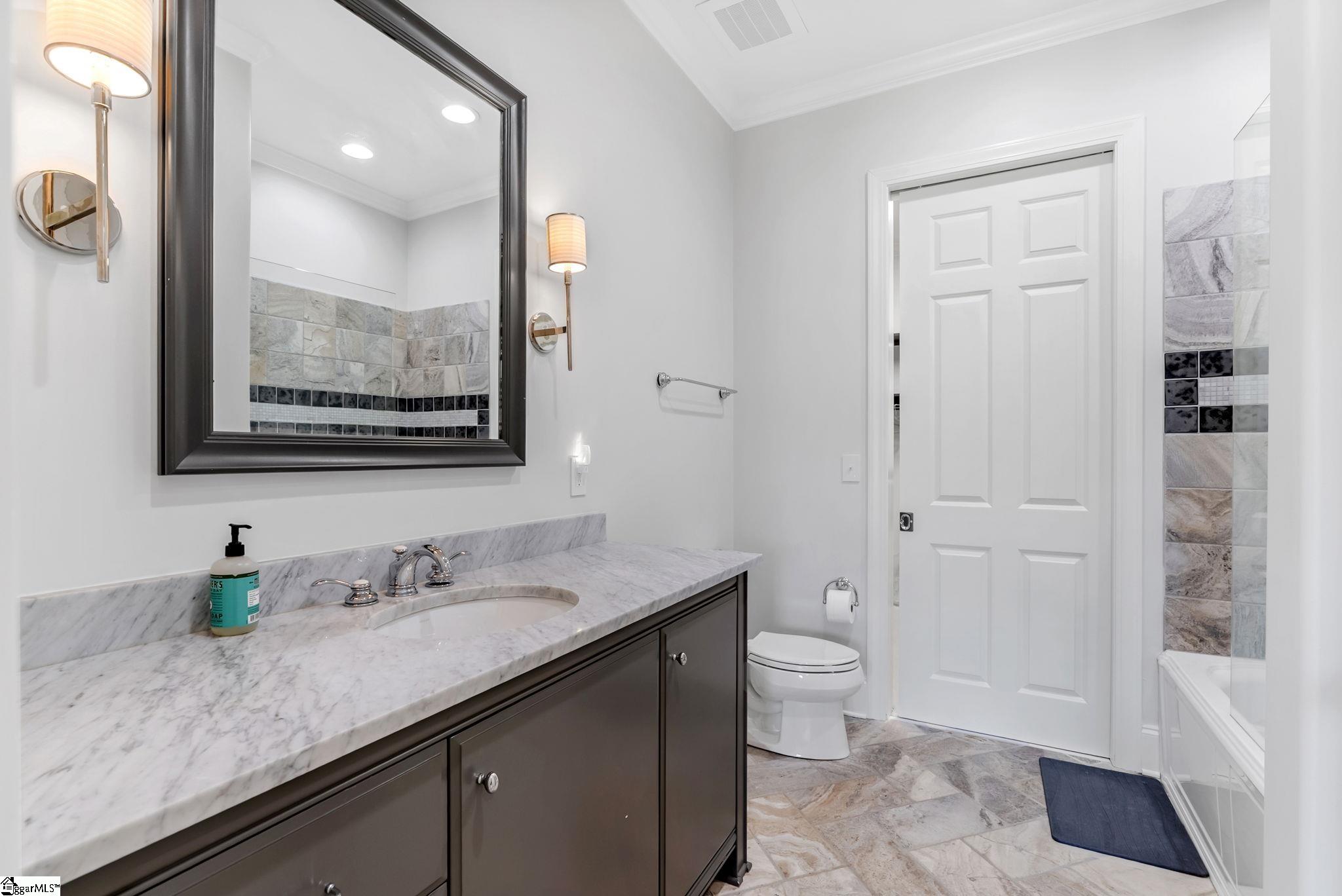 323 Imperia Court Property Photo 23