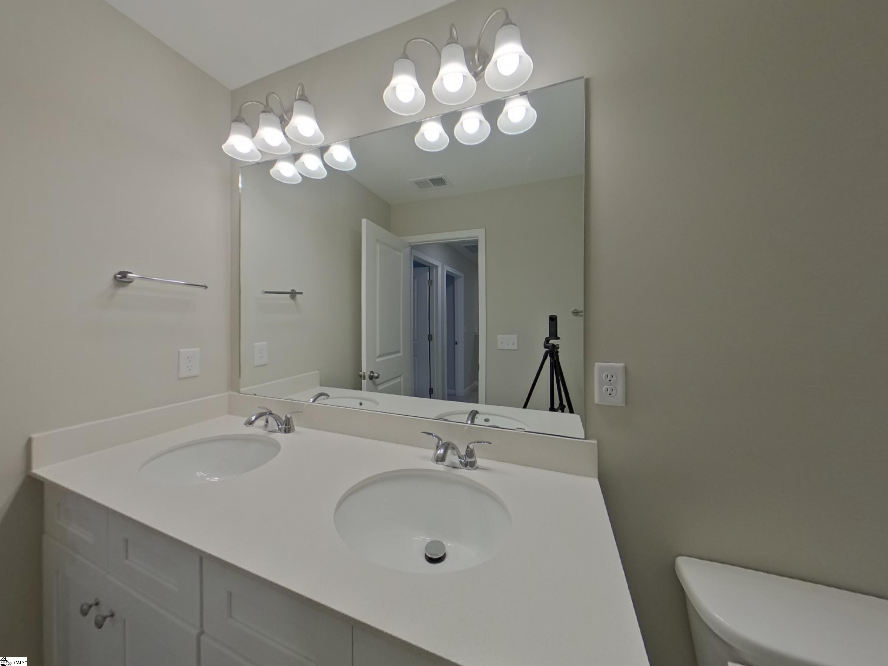 1602620 Property Photo 13