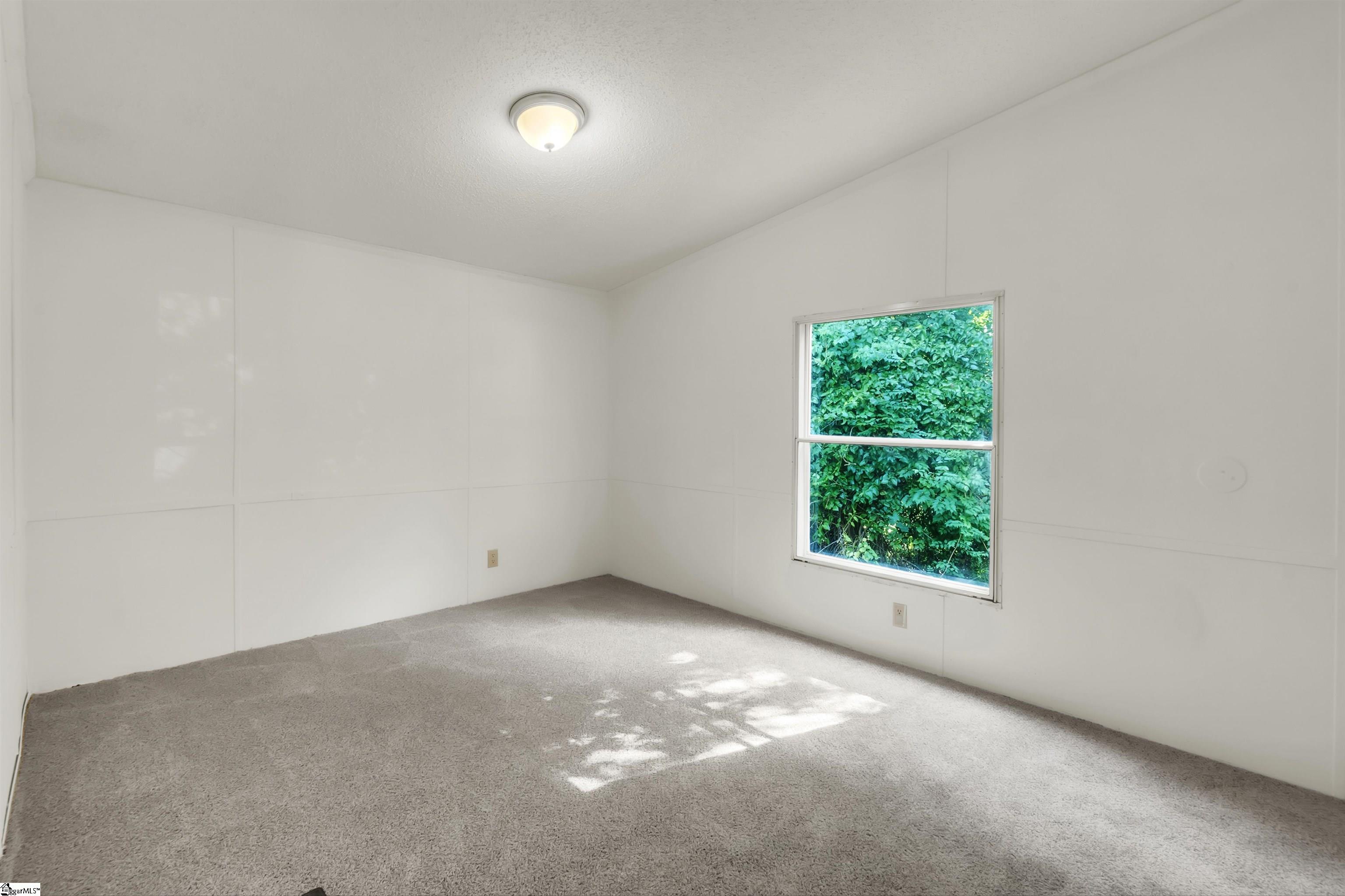 4 Current Drive Property Photo 14