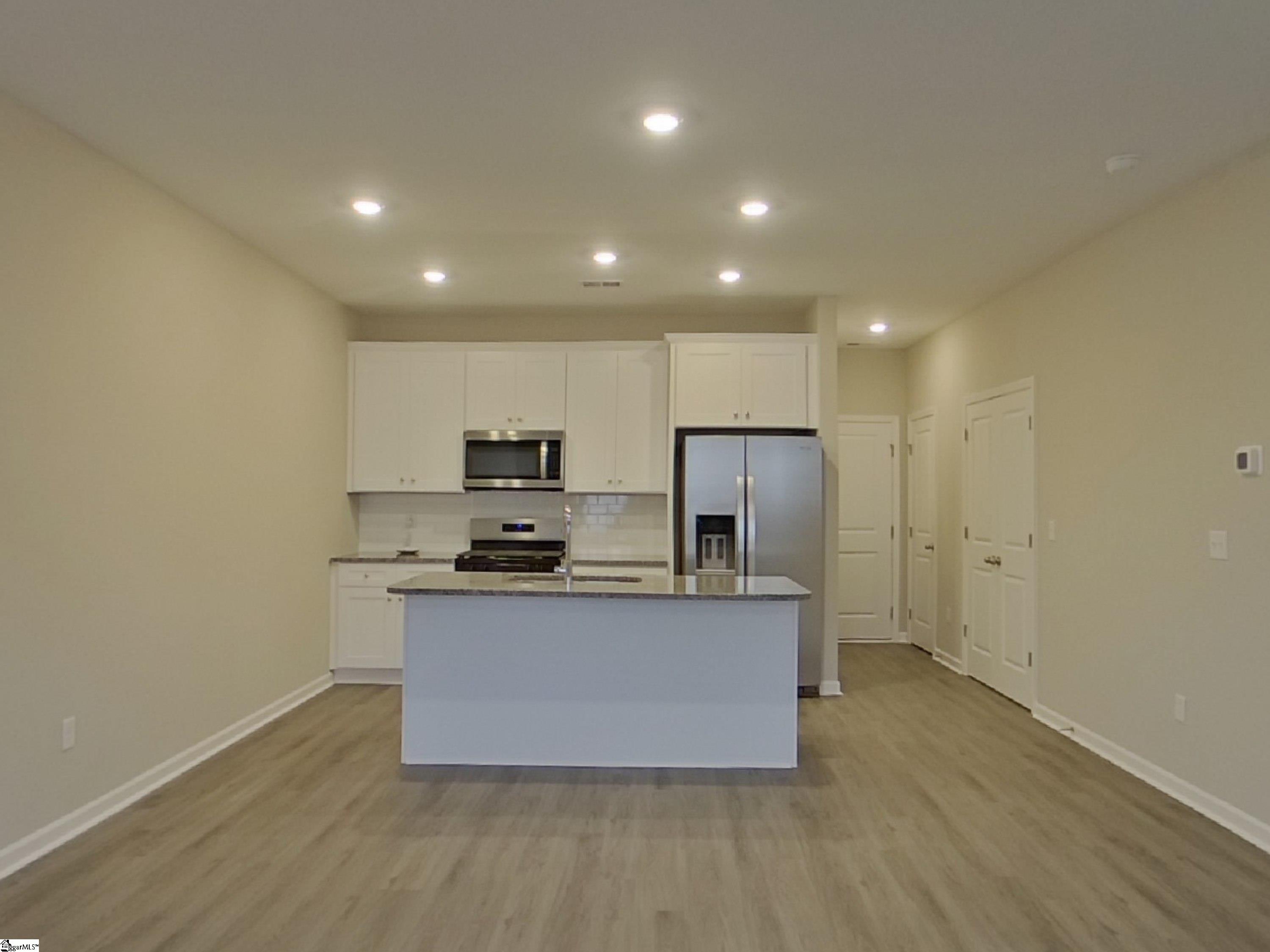 1602629 Property Photo 3