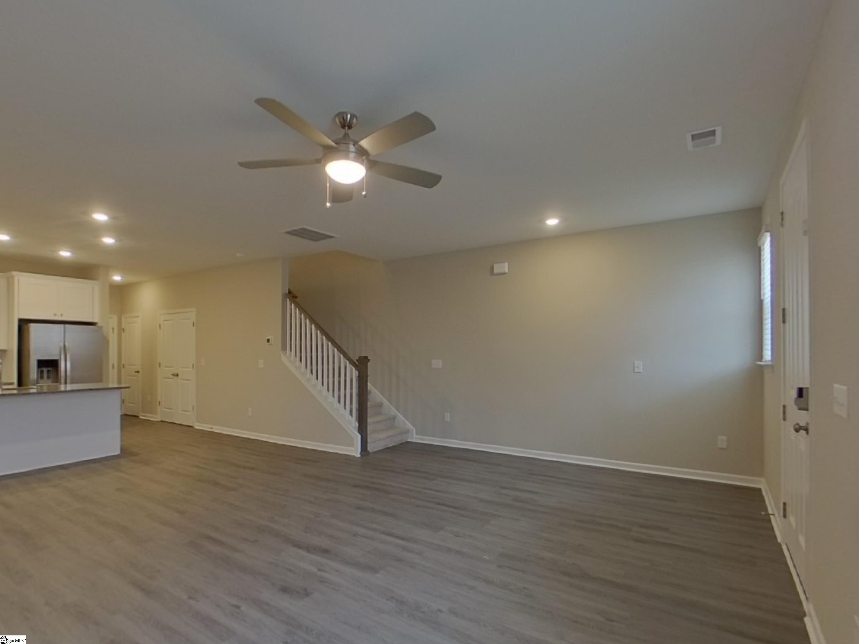 1602632 Property Photo 6