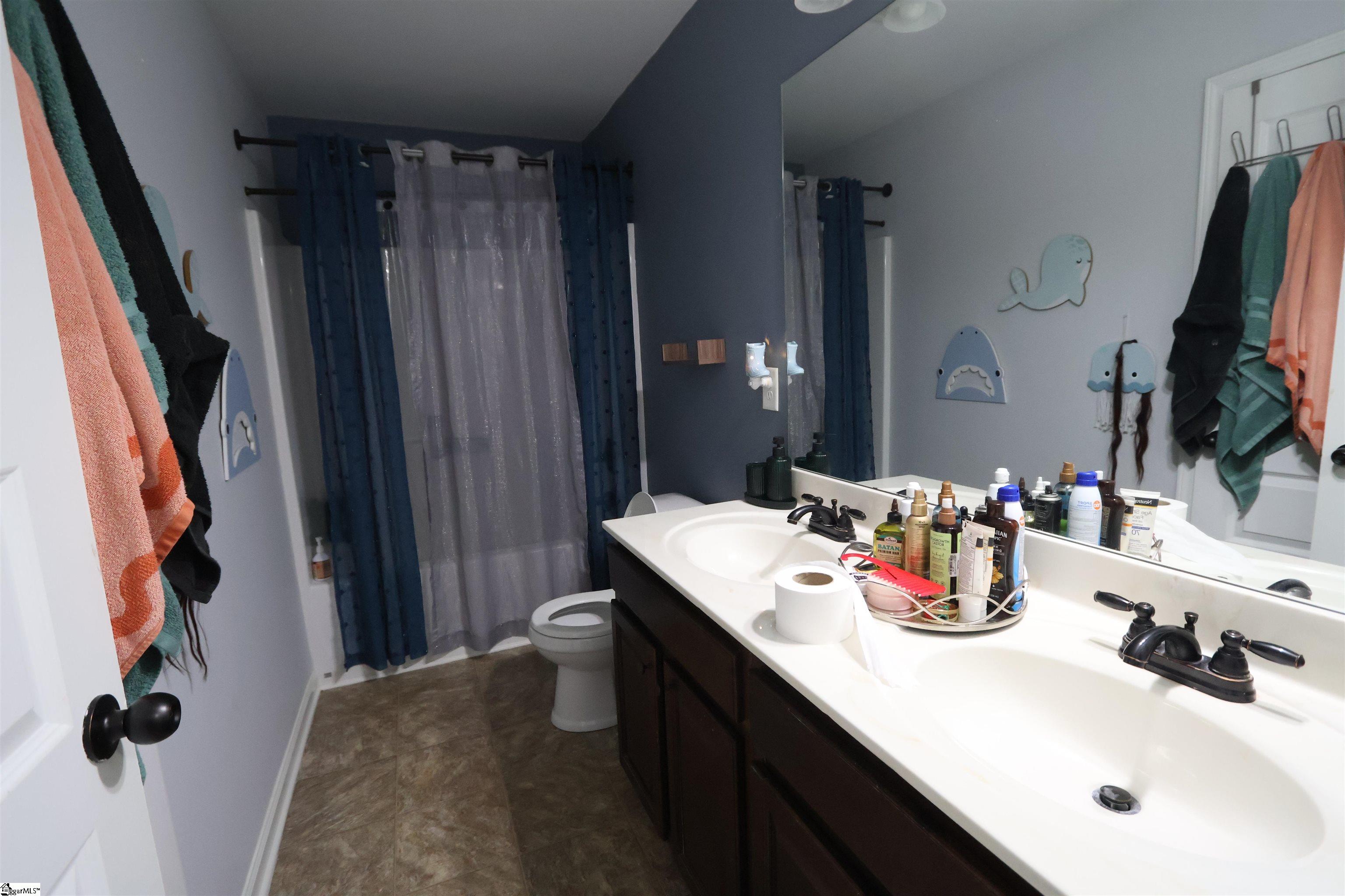 526 W Holloway Drive Property Photo 32