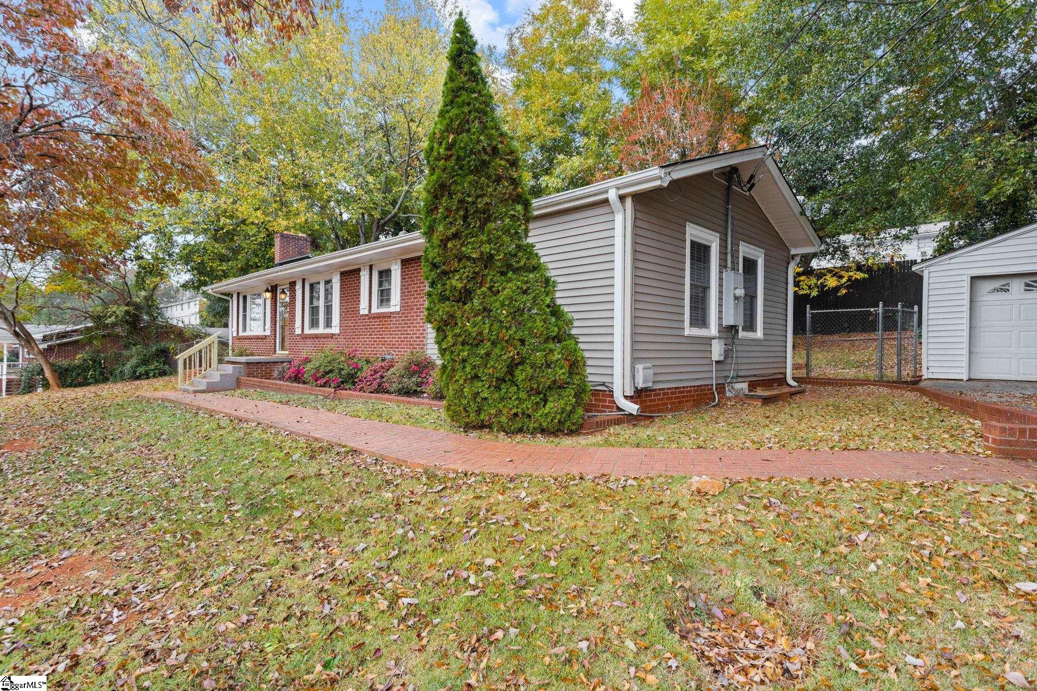 2 Abelia Drive Property Photo 3