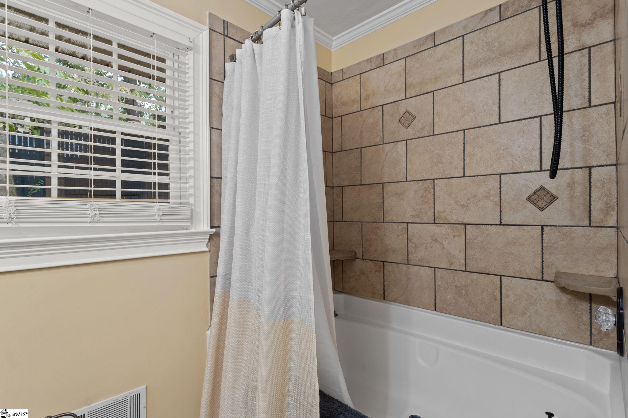2 Abelia Drive Property Photo 22