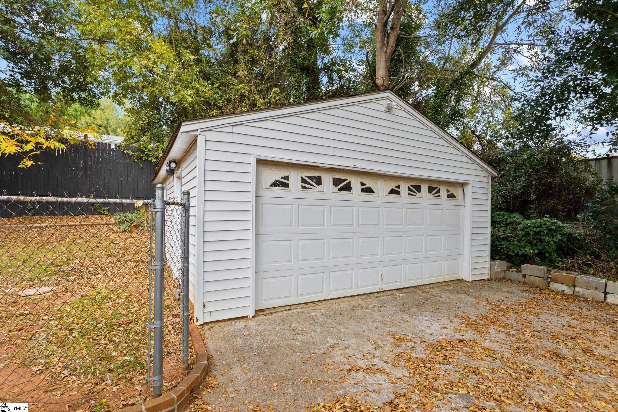 2 Abelia Drive Property Photo 32