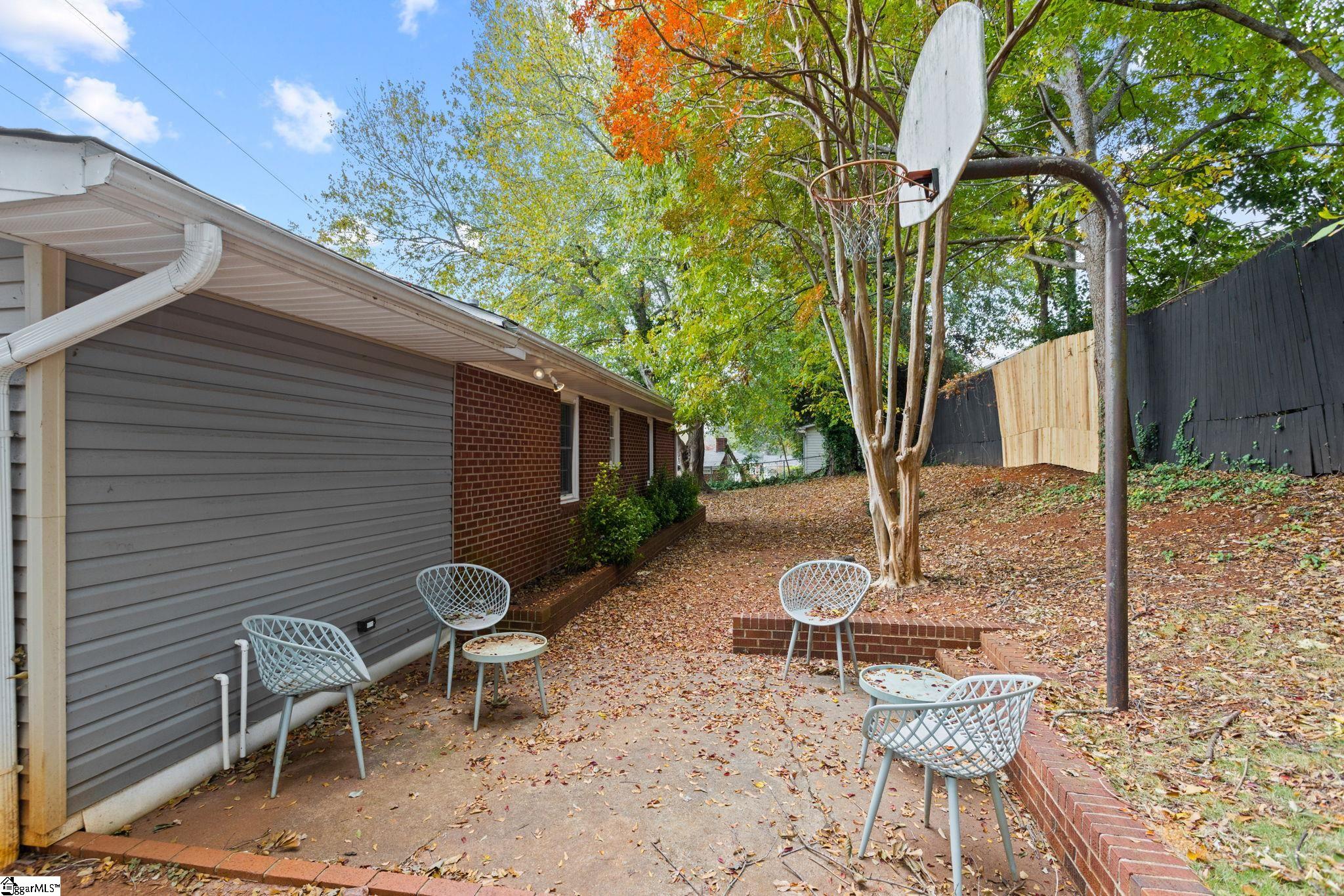2 Abelia Drive Property Photo 33