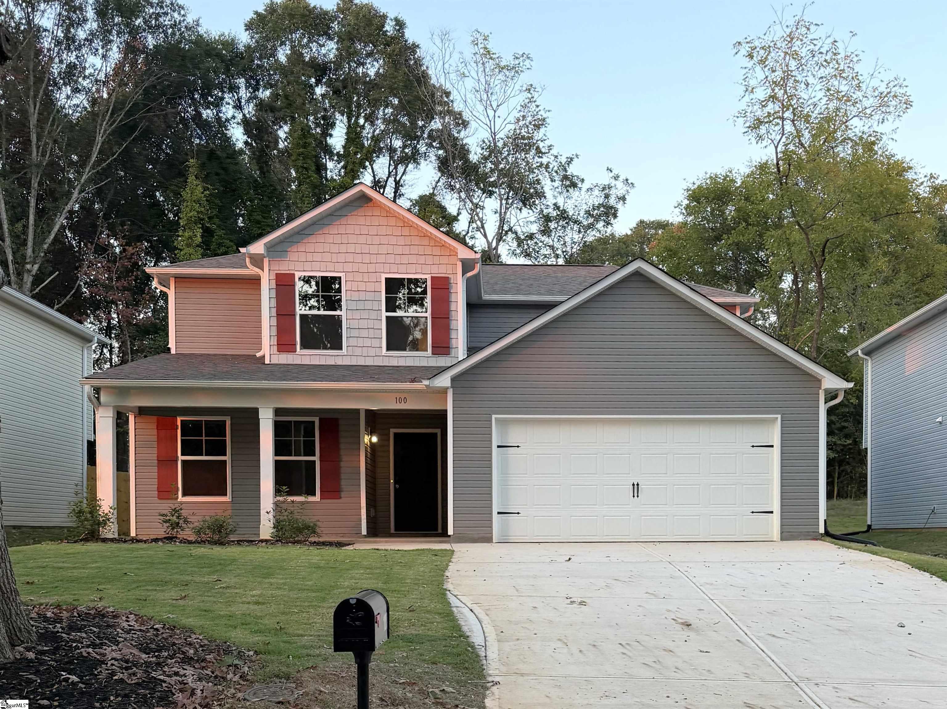 100 Huff Drive Property Photo 1