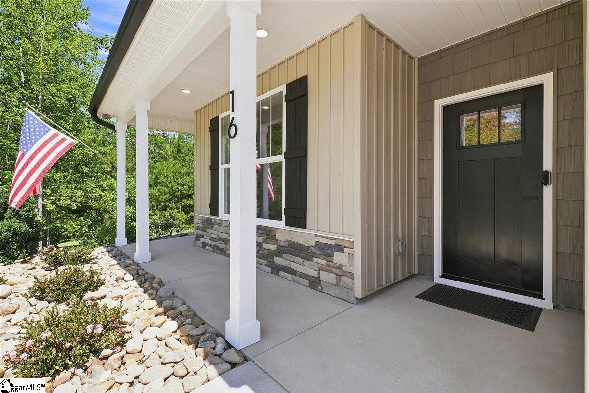 16 Marion Meadow Lane Property Photo 3