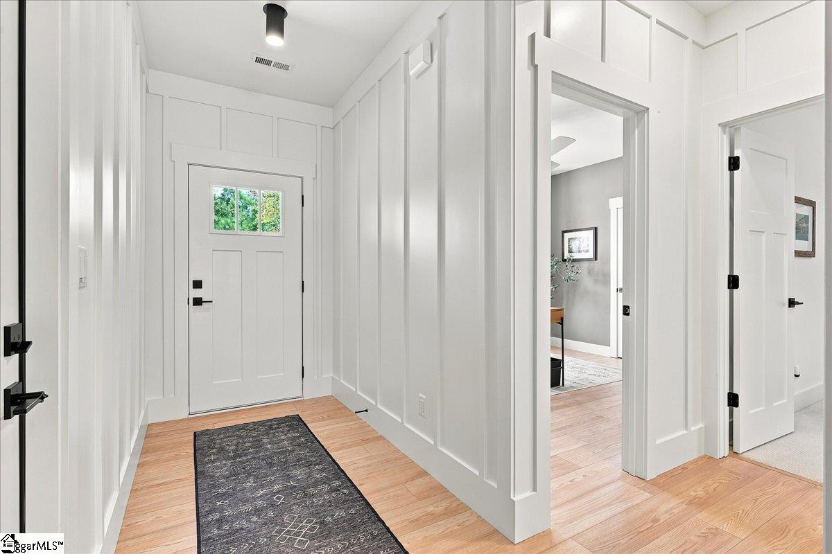 16 Marion Meadow Lane Property Photo 4