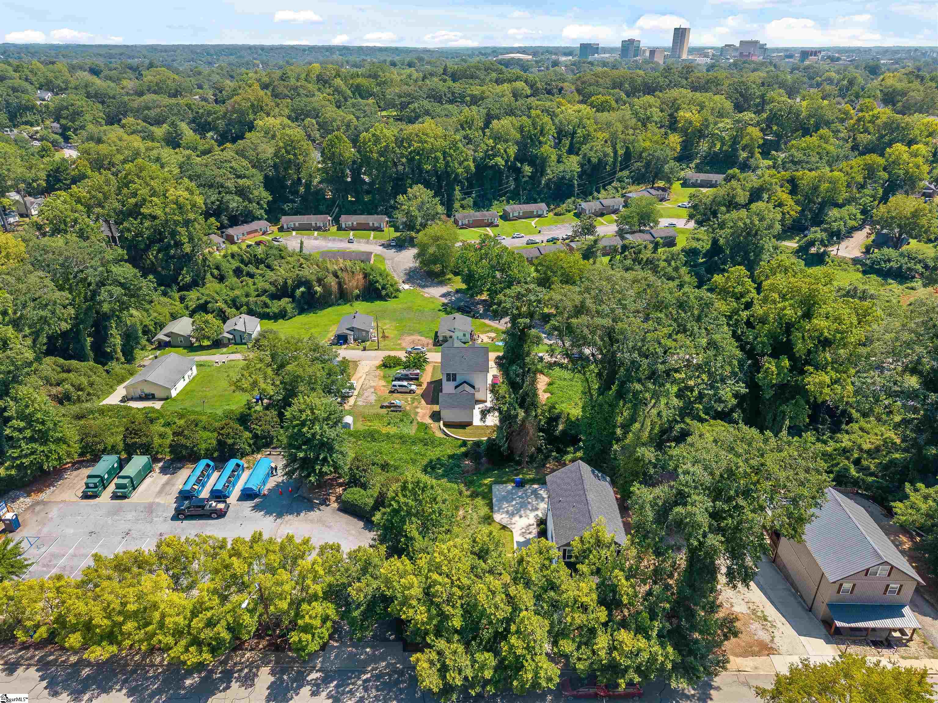 33 Happy Avenue Property Photo 27