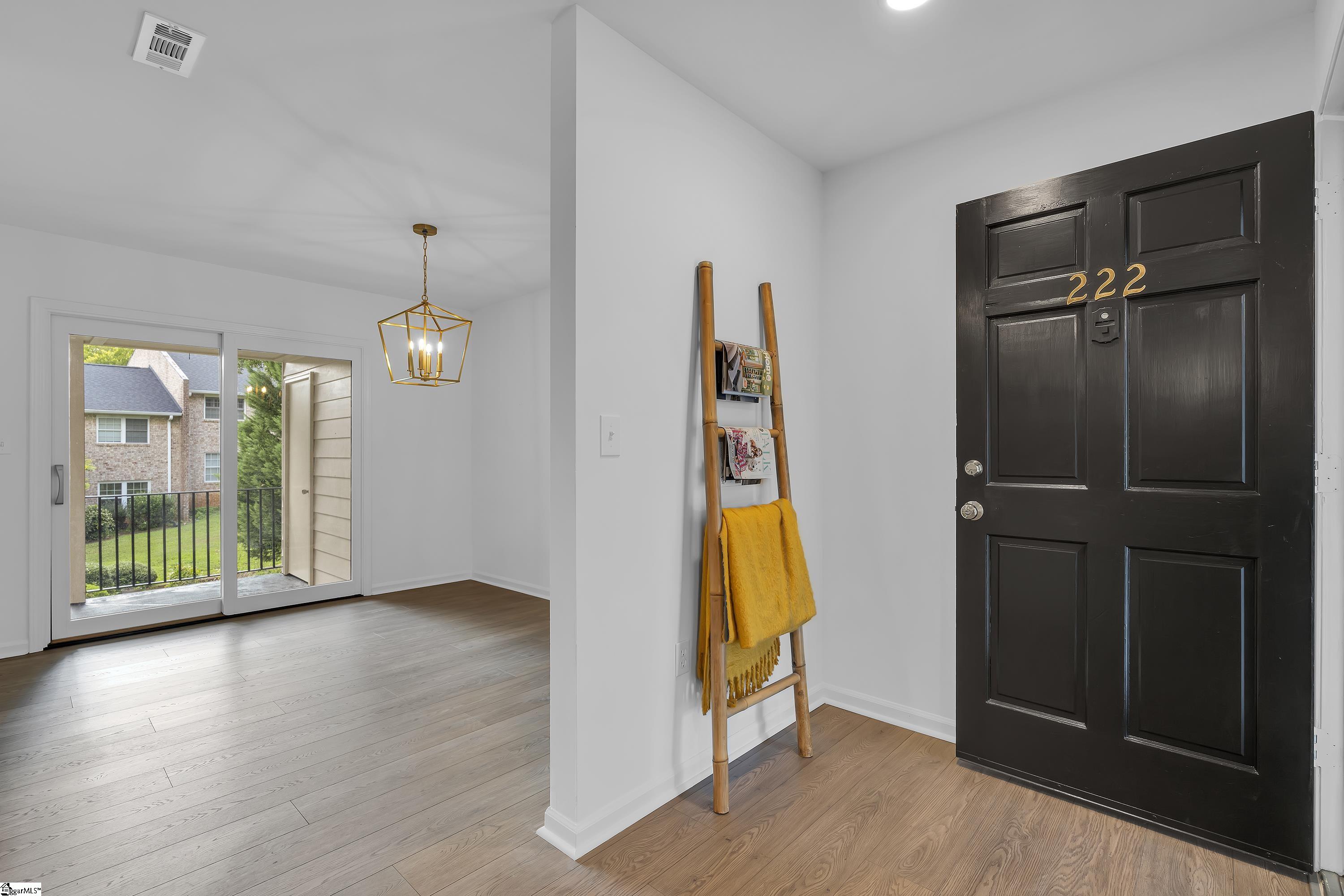 925 Cleveland Street Property Photo 11
