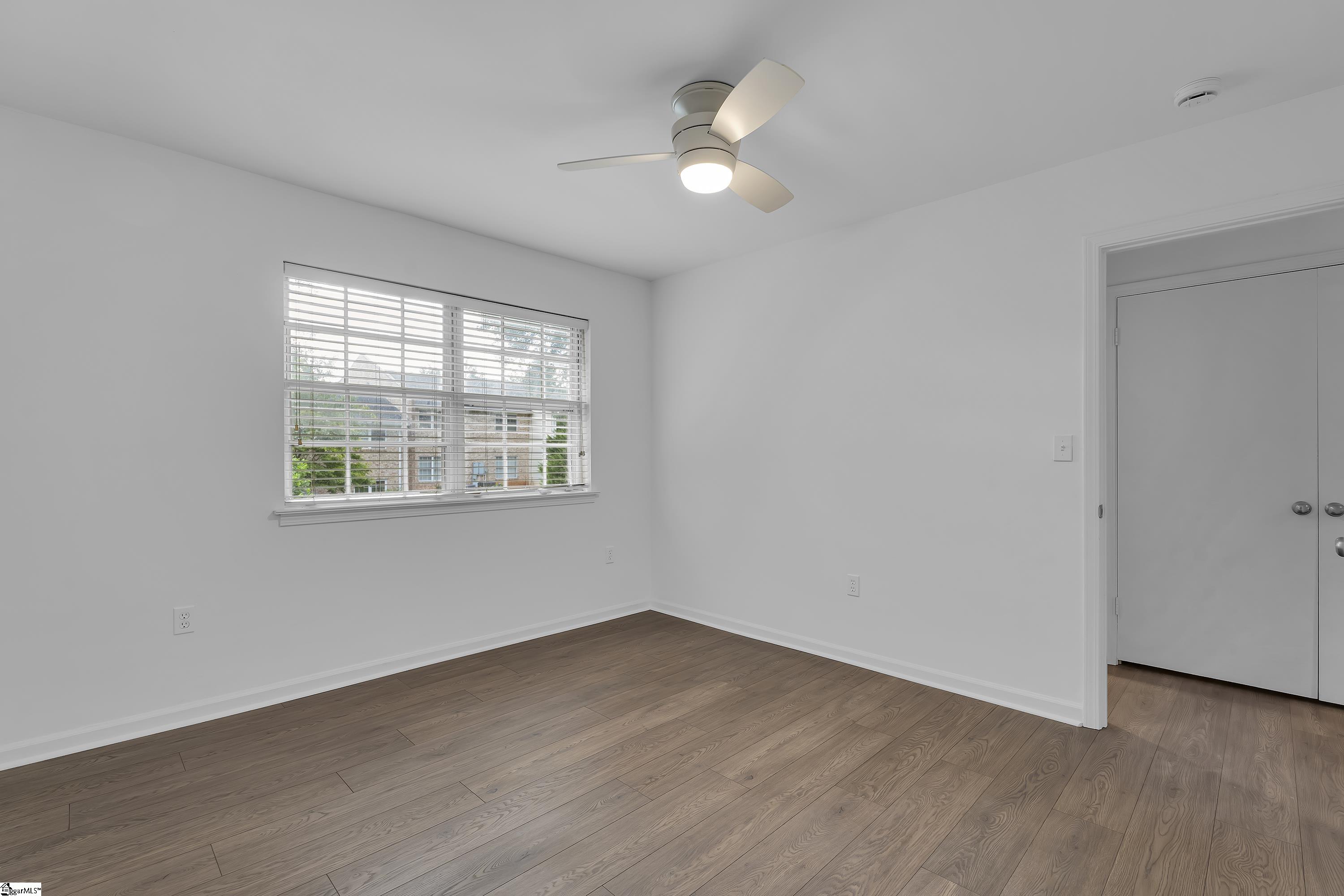 925 Cleveland Street Property Photo 12