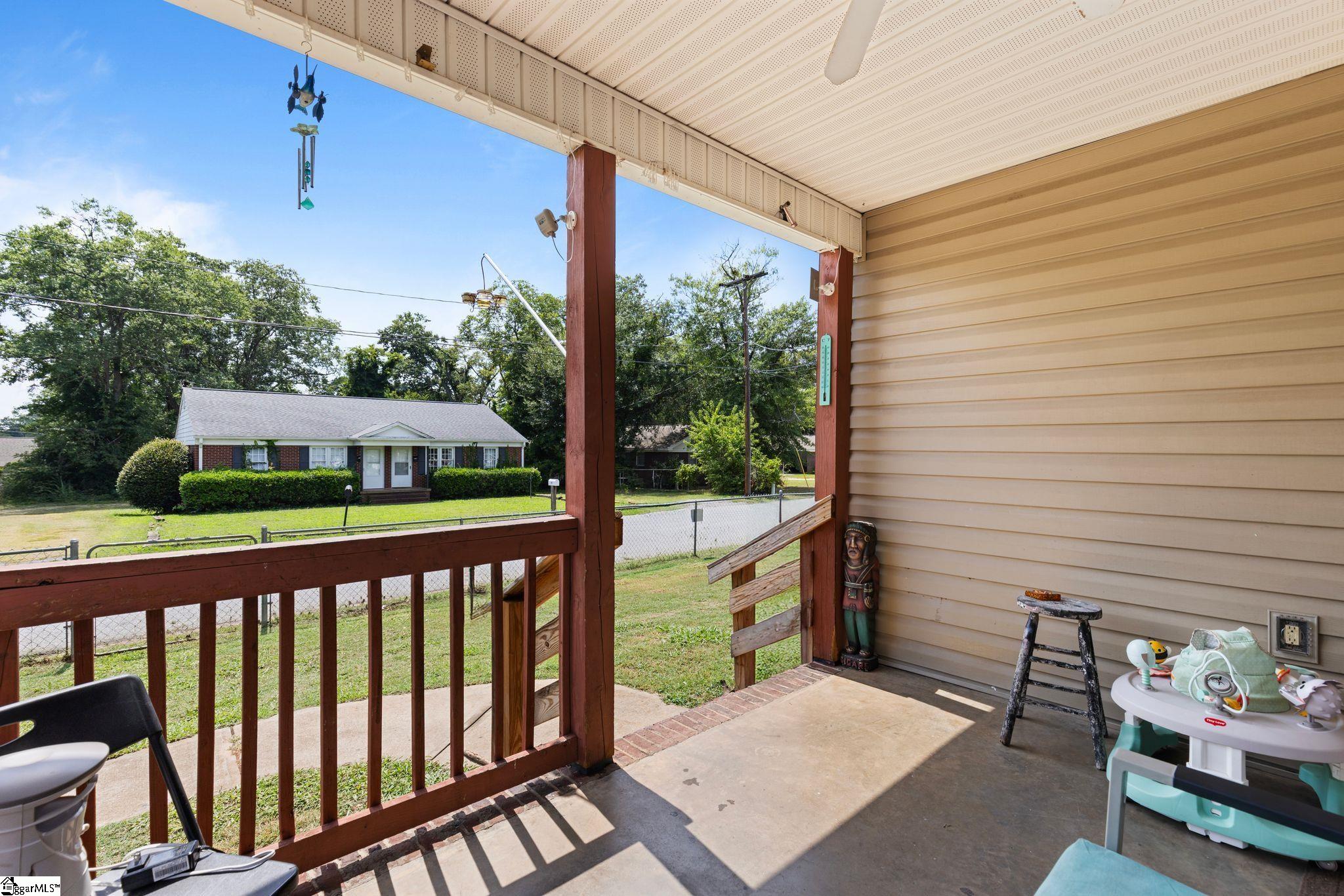 206 Oakland Avenue Property Photo 5