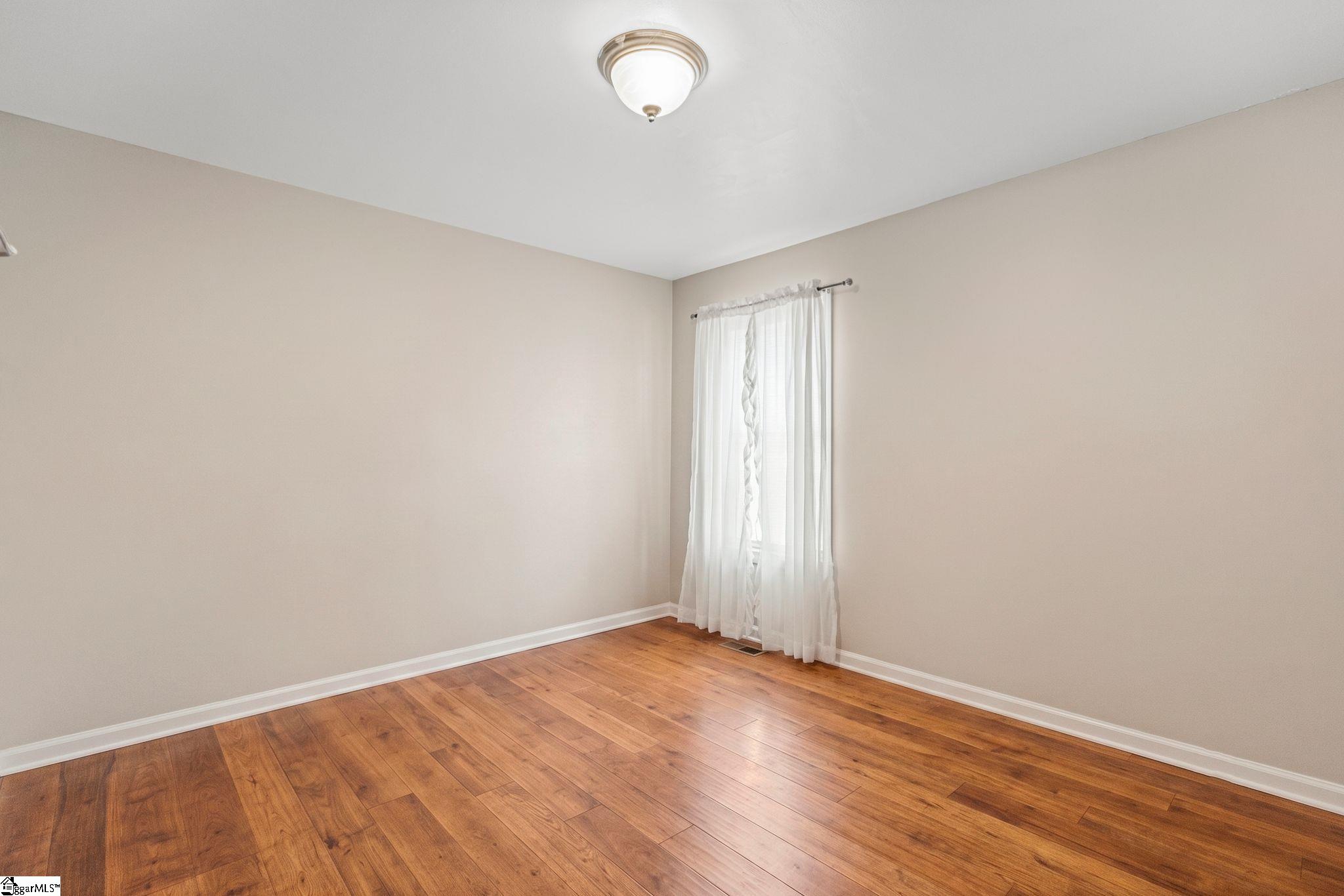 206 Oakland Avenue Property Photo 9
