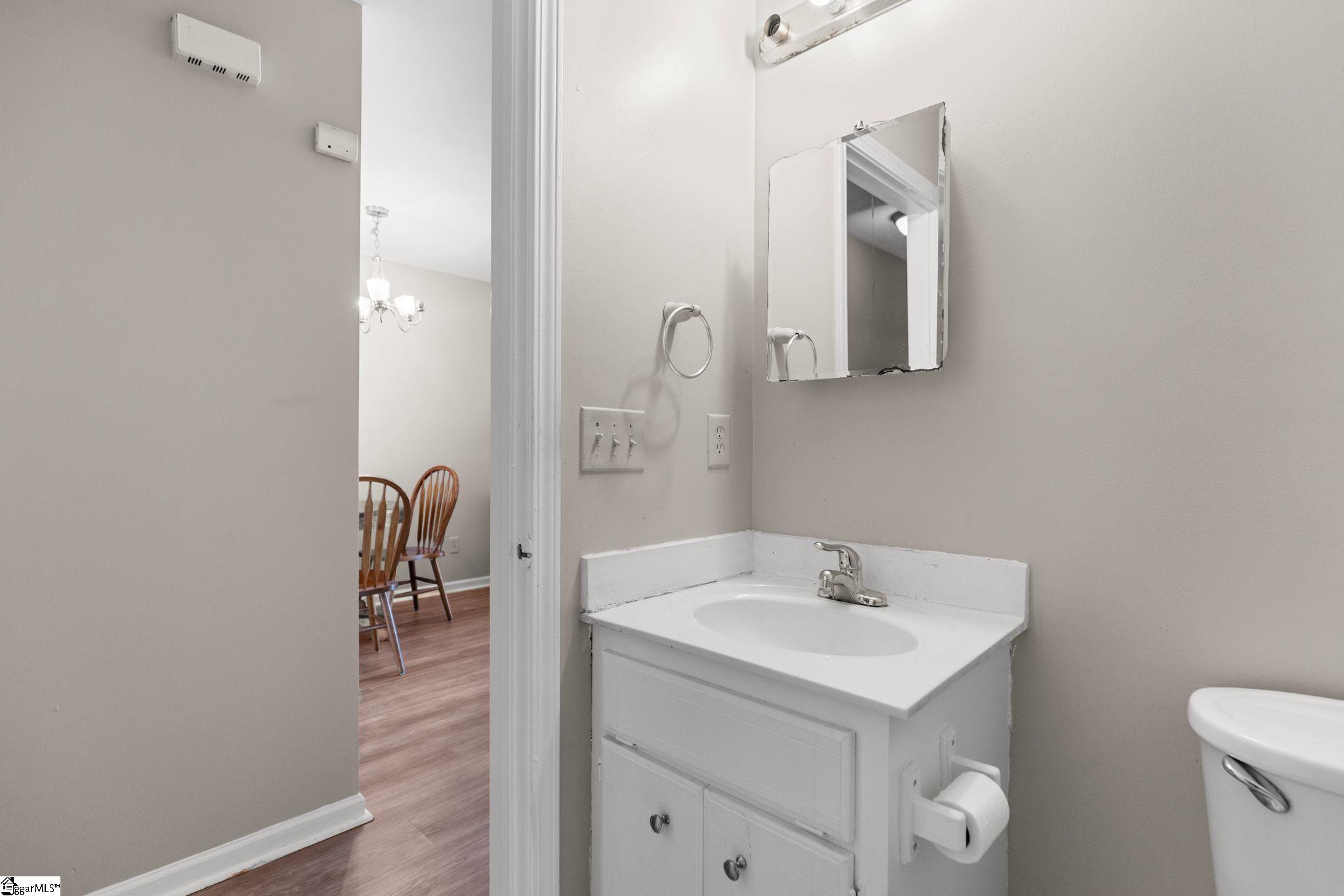206 Oakland Avenue Property Photo 12