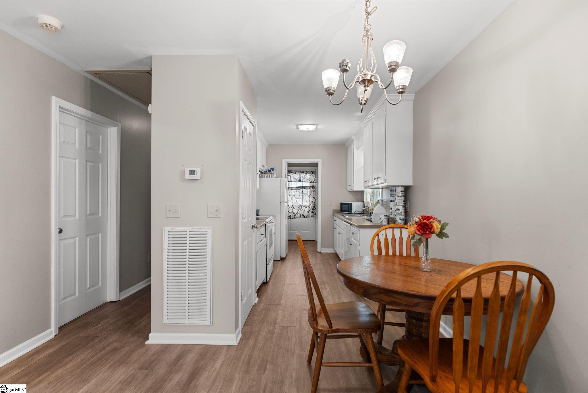 206 Oakland Avenue Property Photo 16