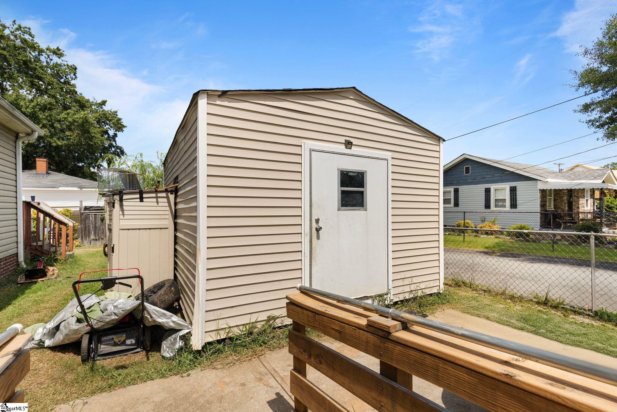 206 Oakland Avenue Property Photo 20