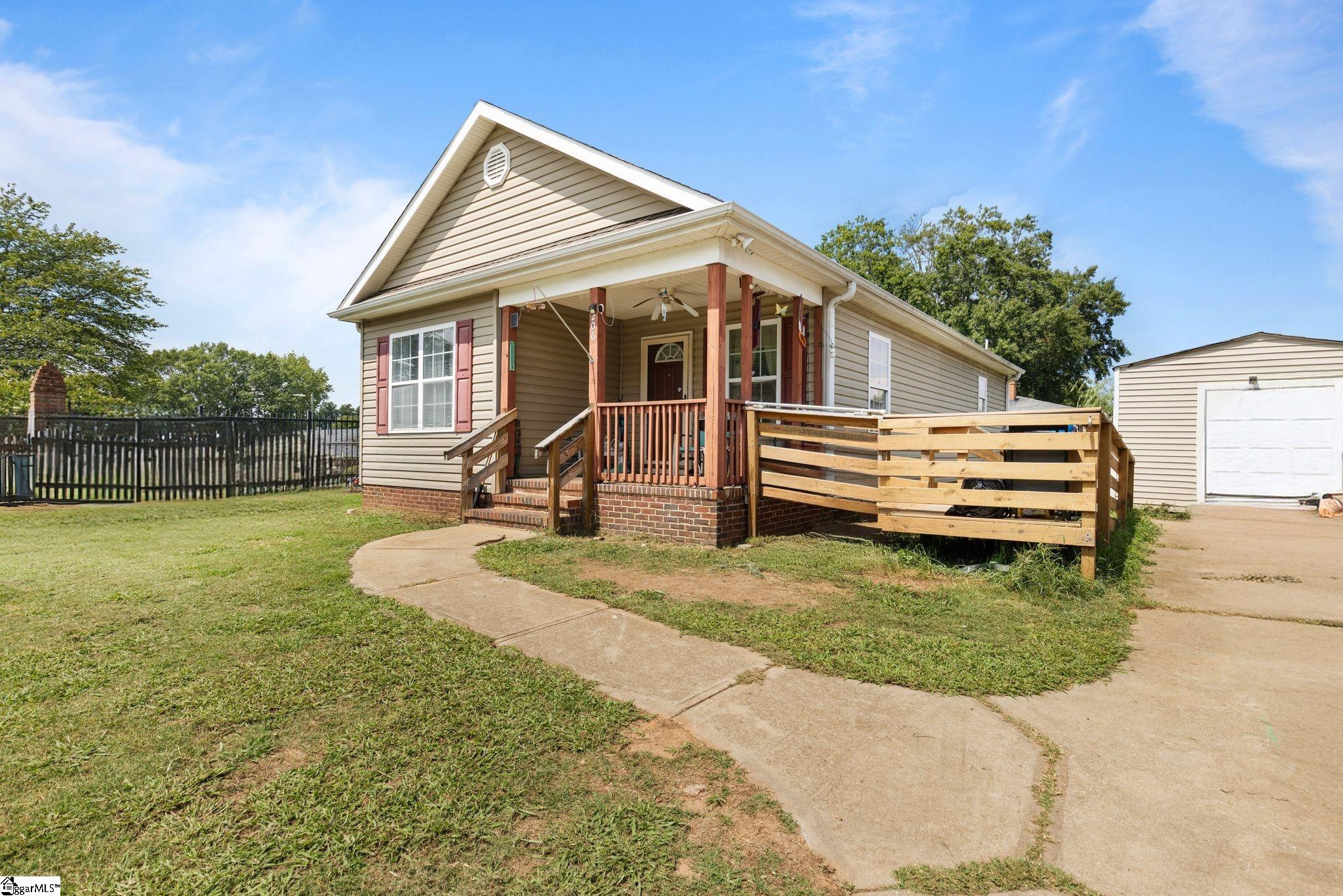 206 Oakland Avenue Property Photo 23