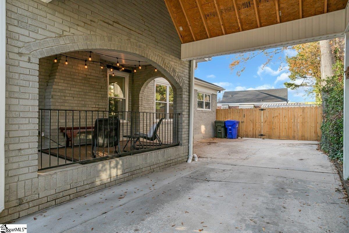 714 Arlington Avenue Property Photo 17