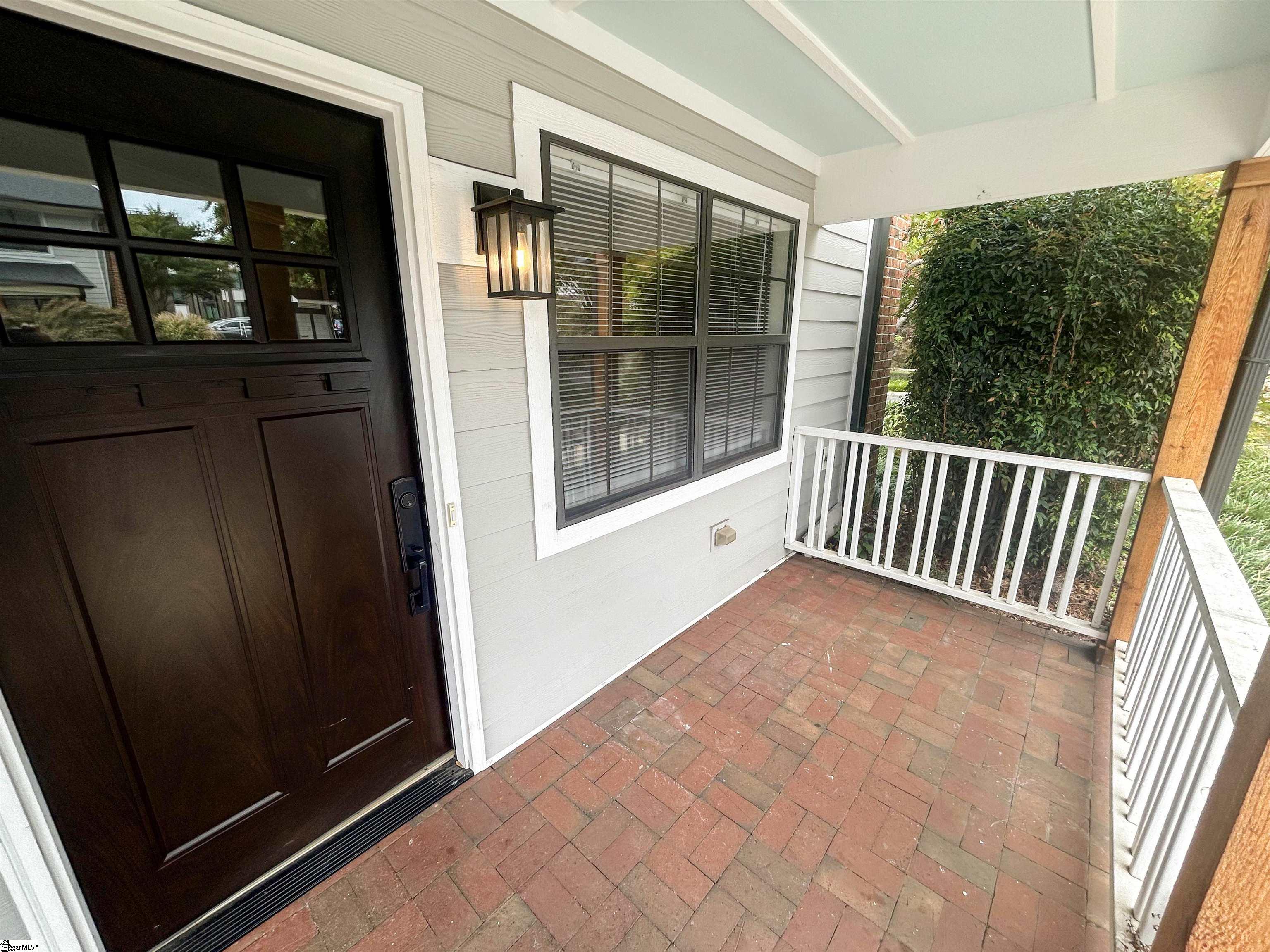 1602654 Property Photo 3