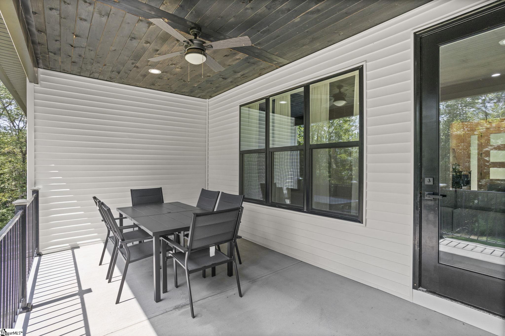 433 Lynn Road Property Photo 34