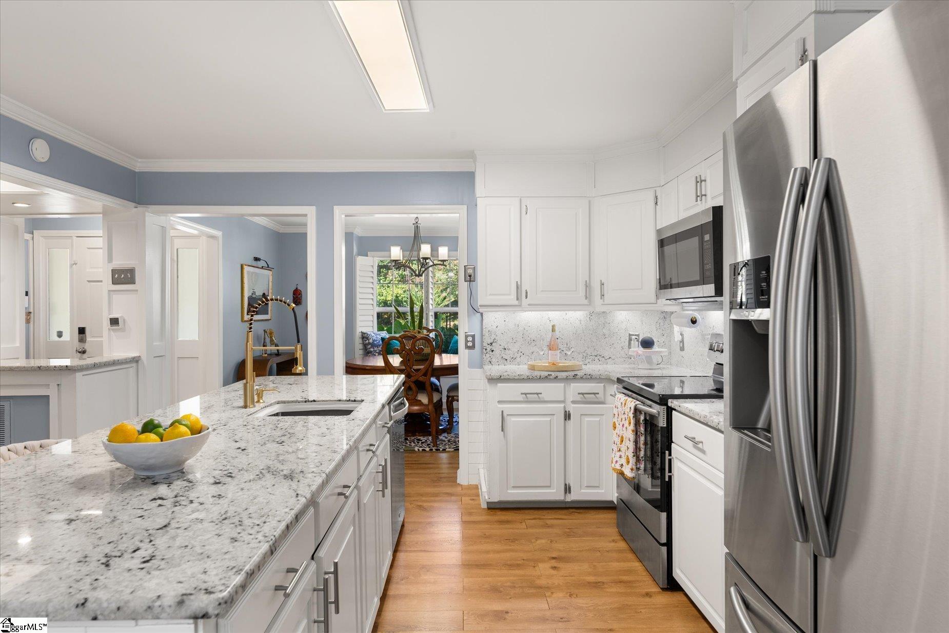 405 Foxhound Road Property Photo 12