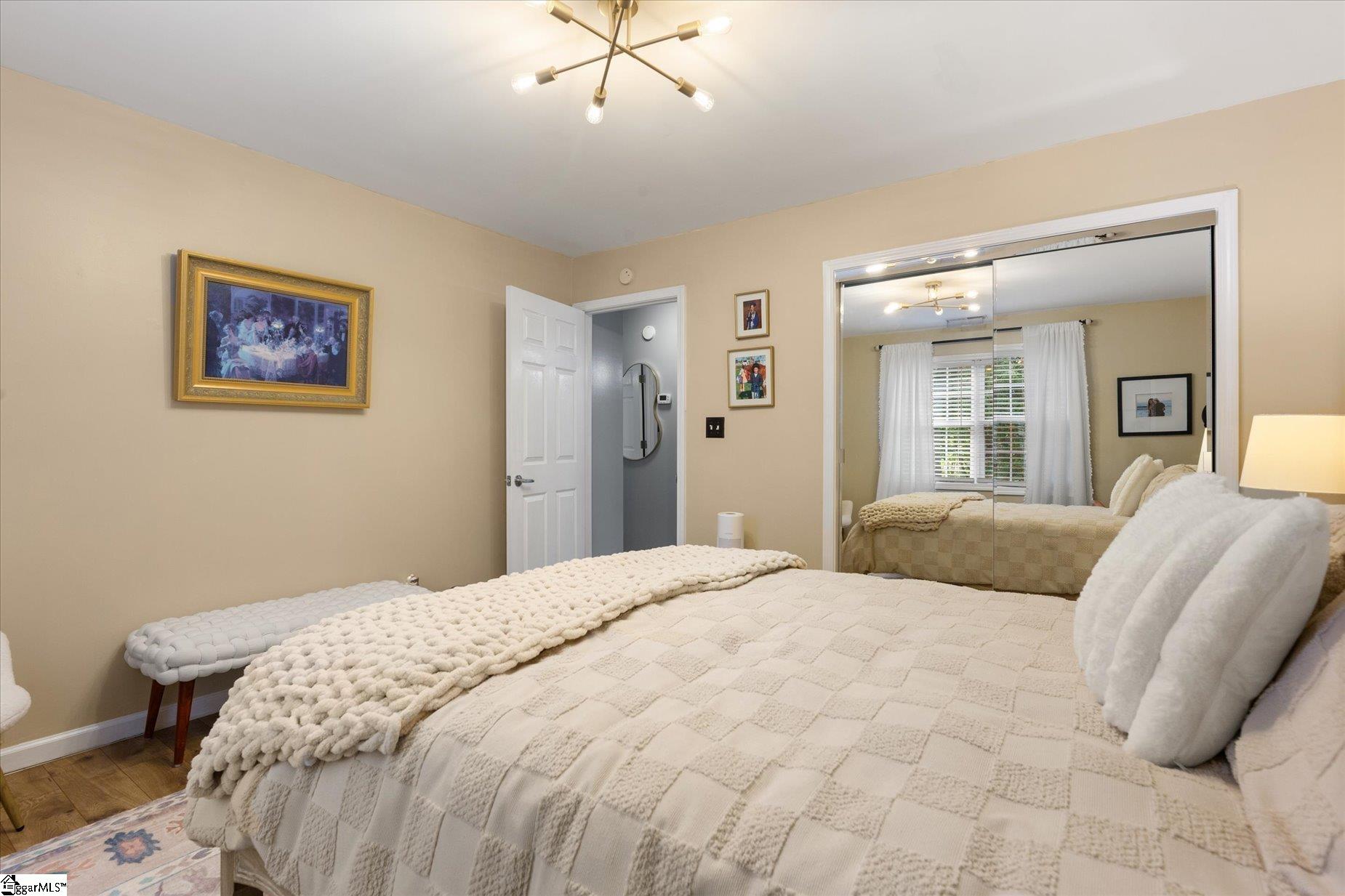 405 Foxhound Road Property Photo 30