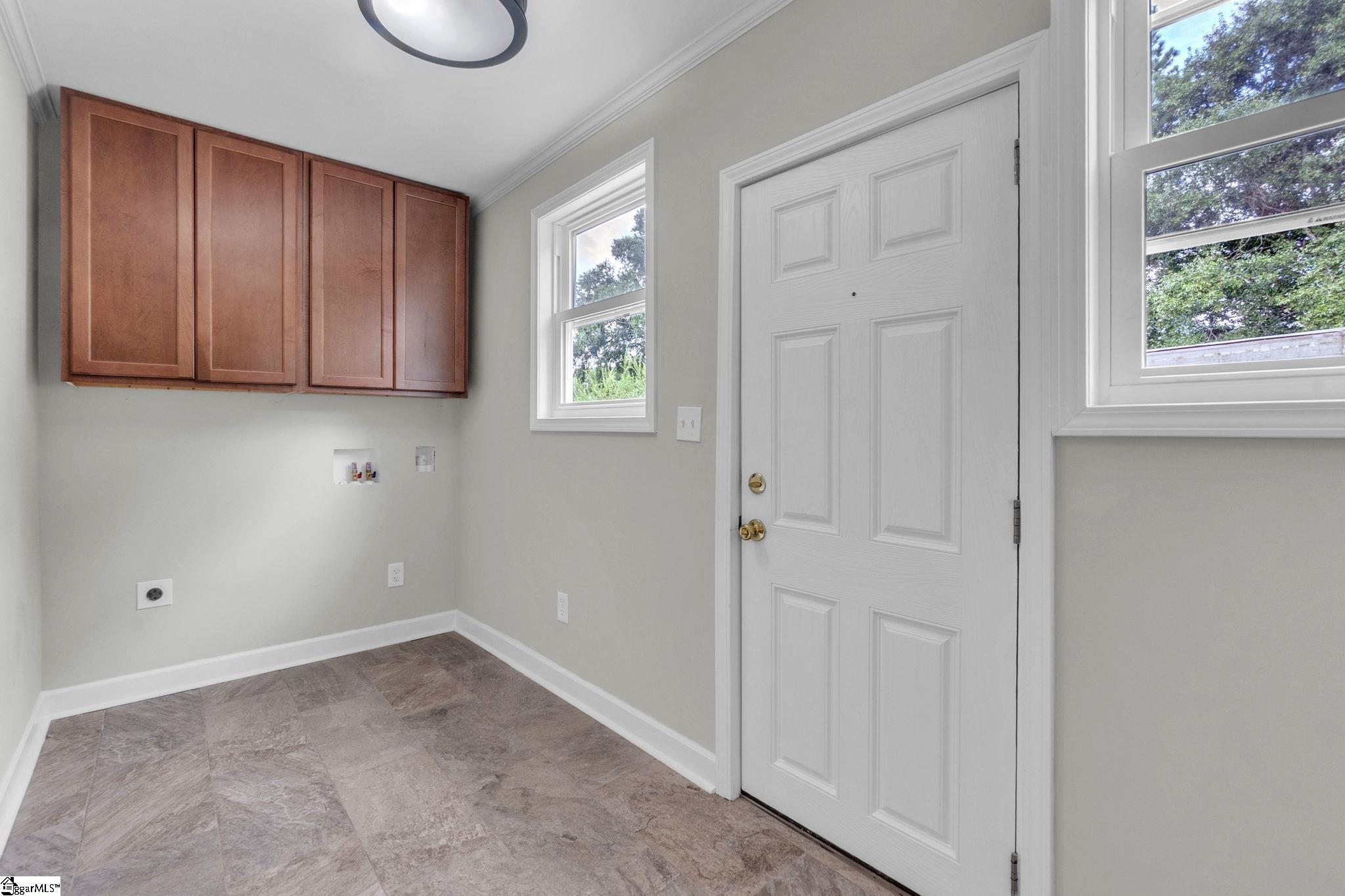 115 Milliken Street Property Photo 4