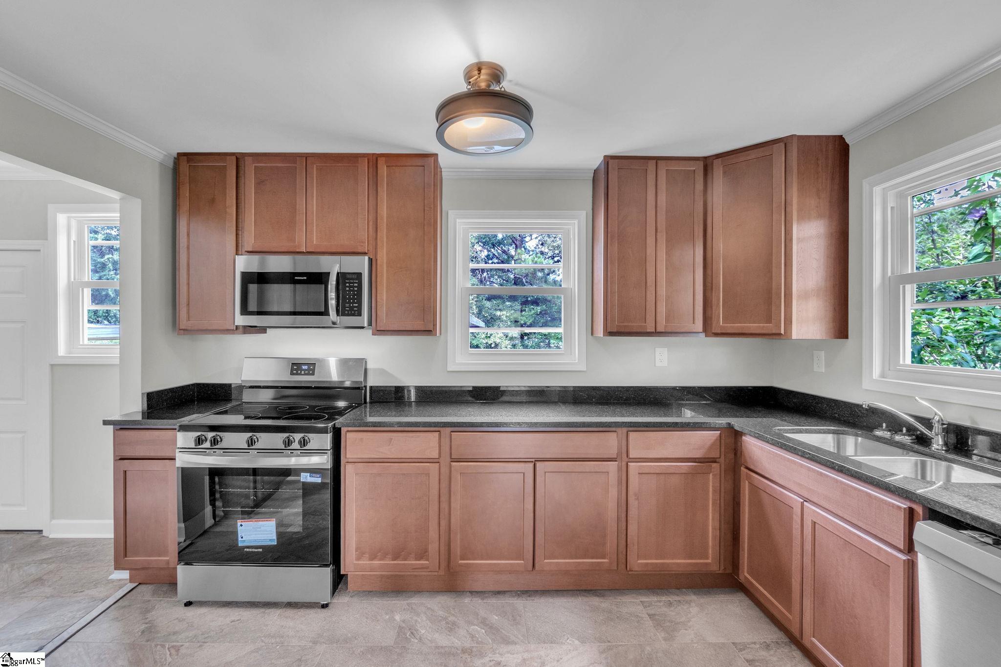 115 Milliken Street Property Photo 11