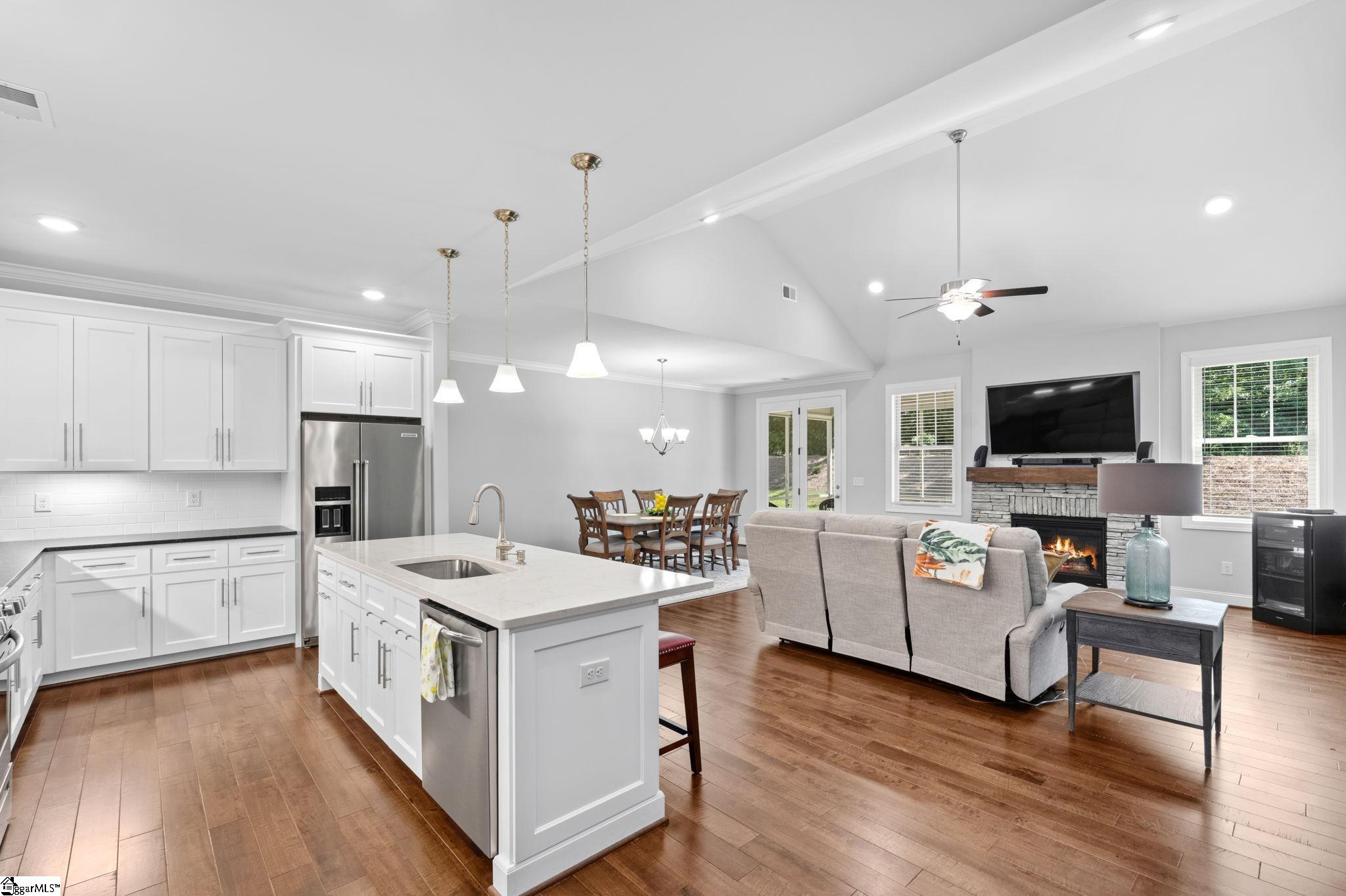 1602663 Property Photo 4