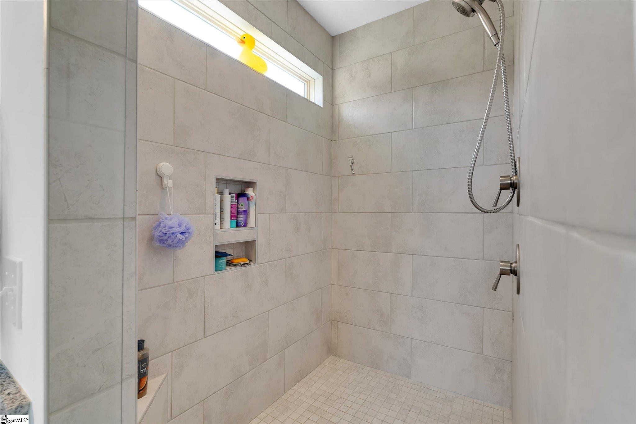 218 Montview Circle Property Photo 18