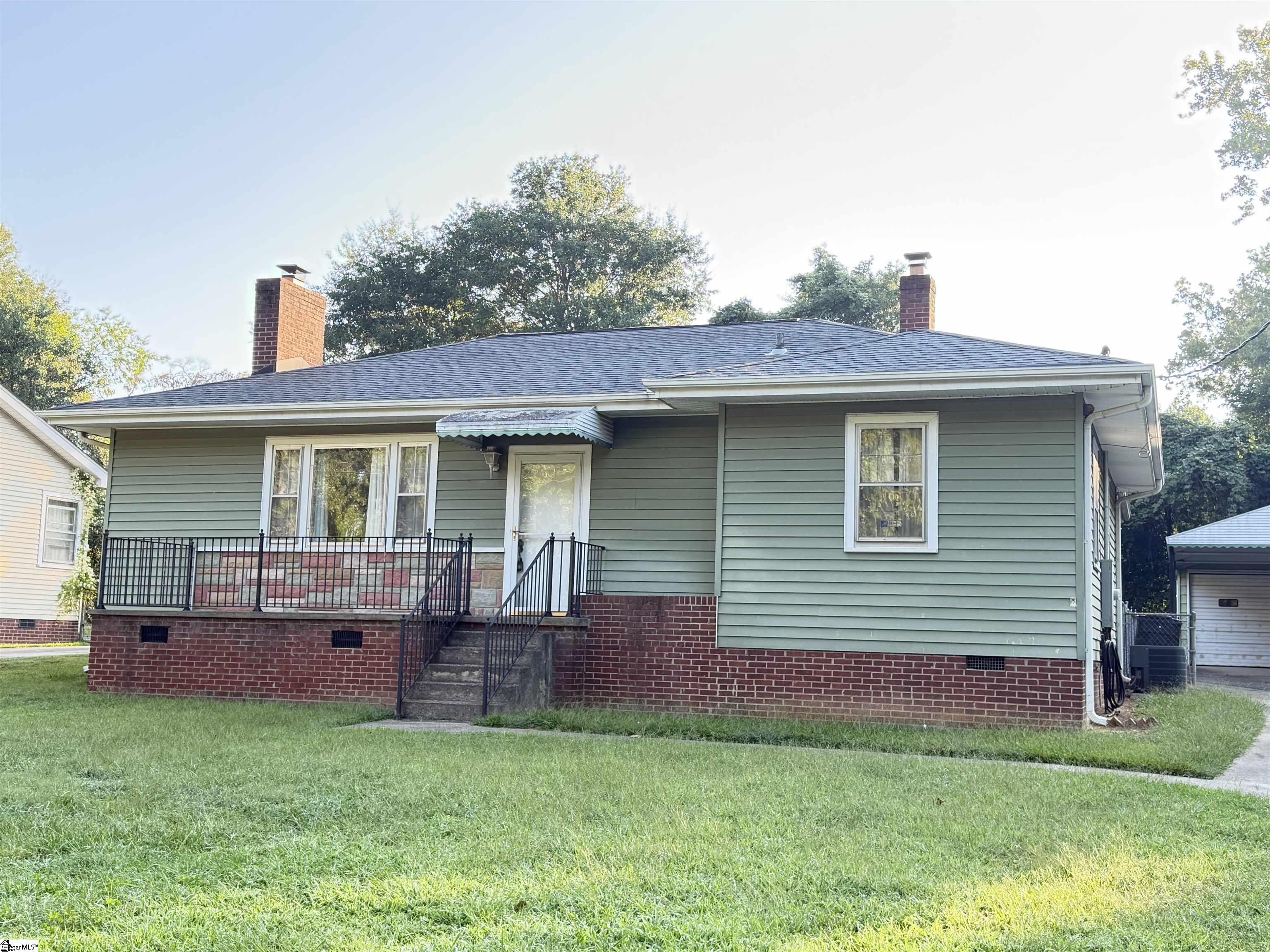 9 Twin Springs Drive Property Photo 1
