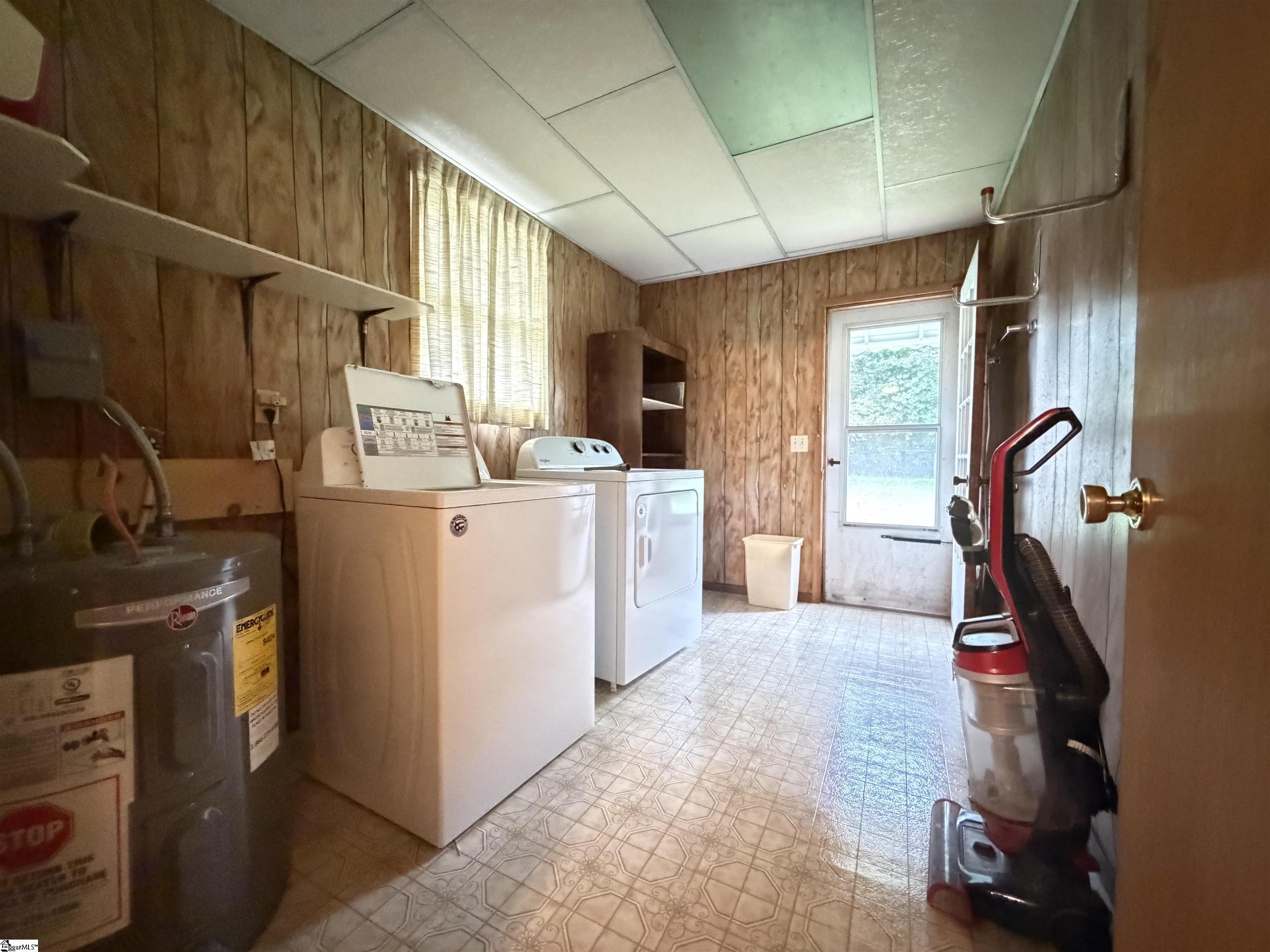 9 Twin Springs Drive Property Photo 11