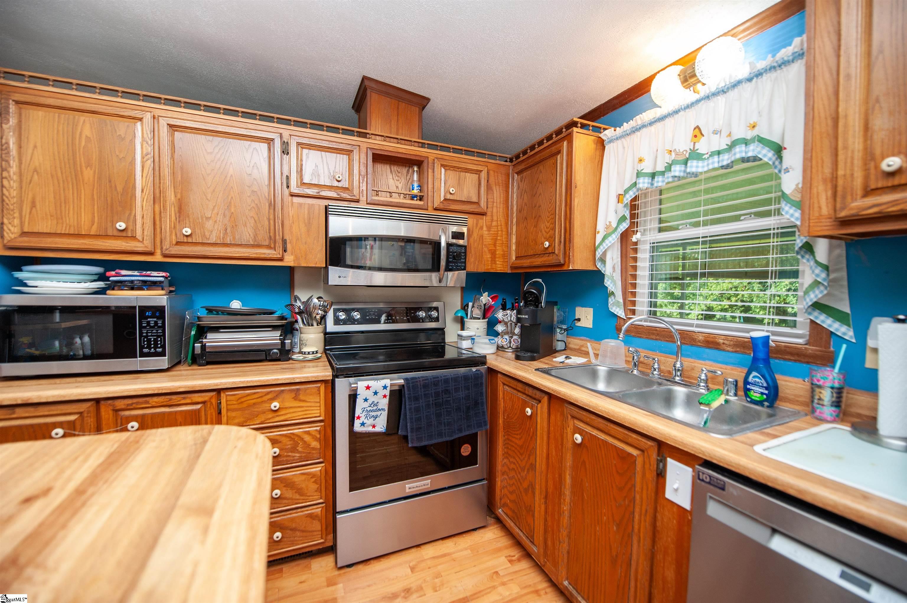 218 Goodjoin Road Property Photo 6