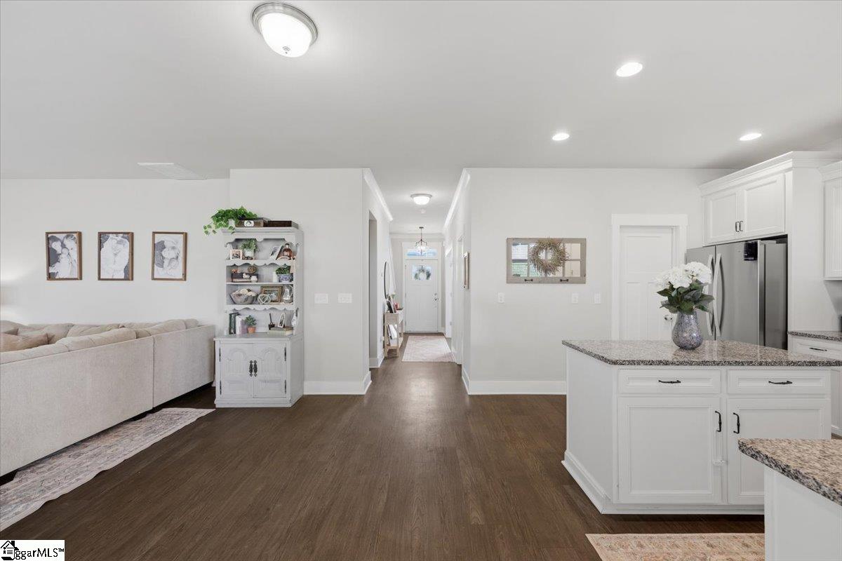 318 Kelby Street Property Photo 12