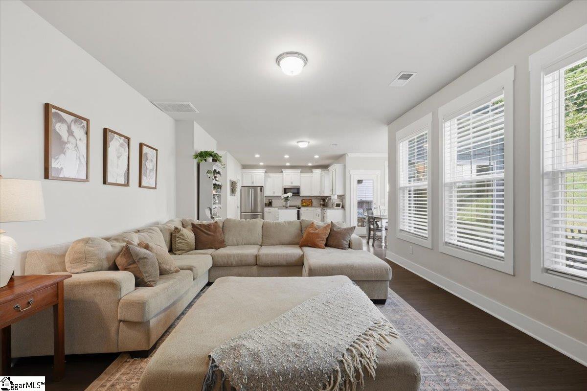 318 Kelby Street Property Photo 15