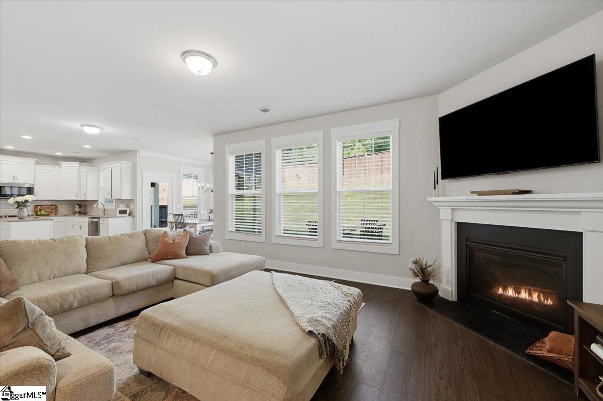 318 Kelby Street Property Photo 16