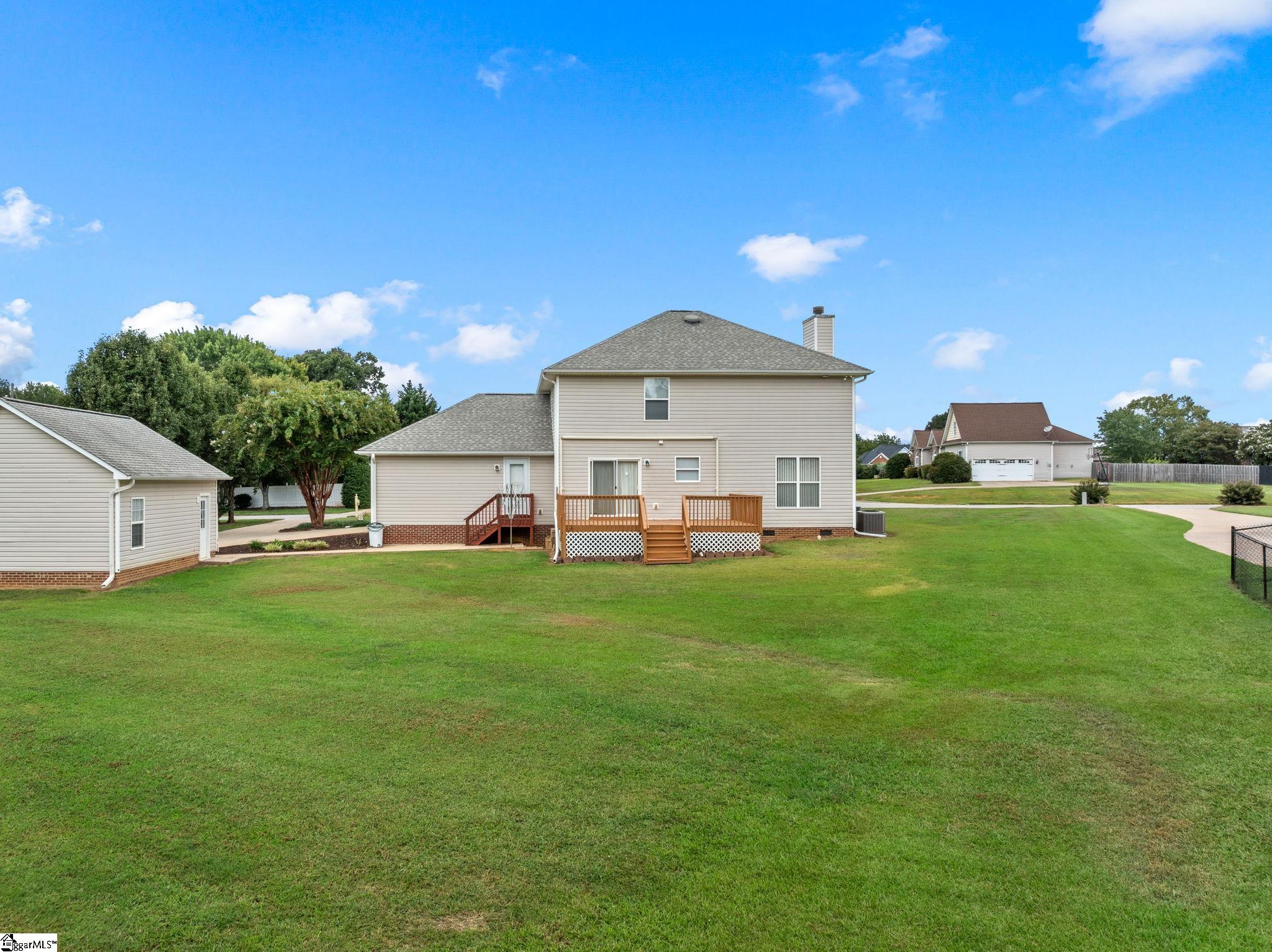 104 Bermuda Lane Property Photo 41