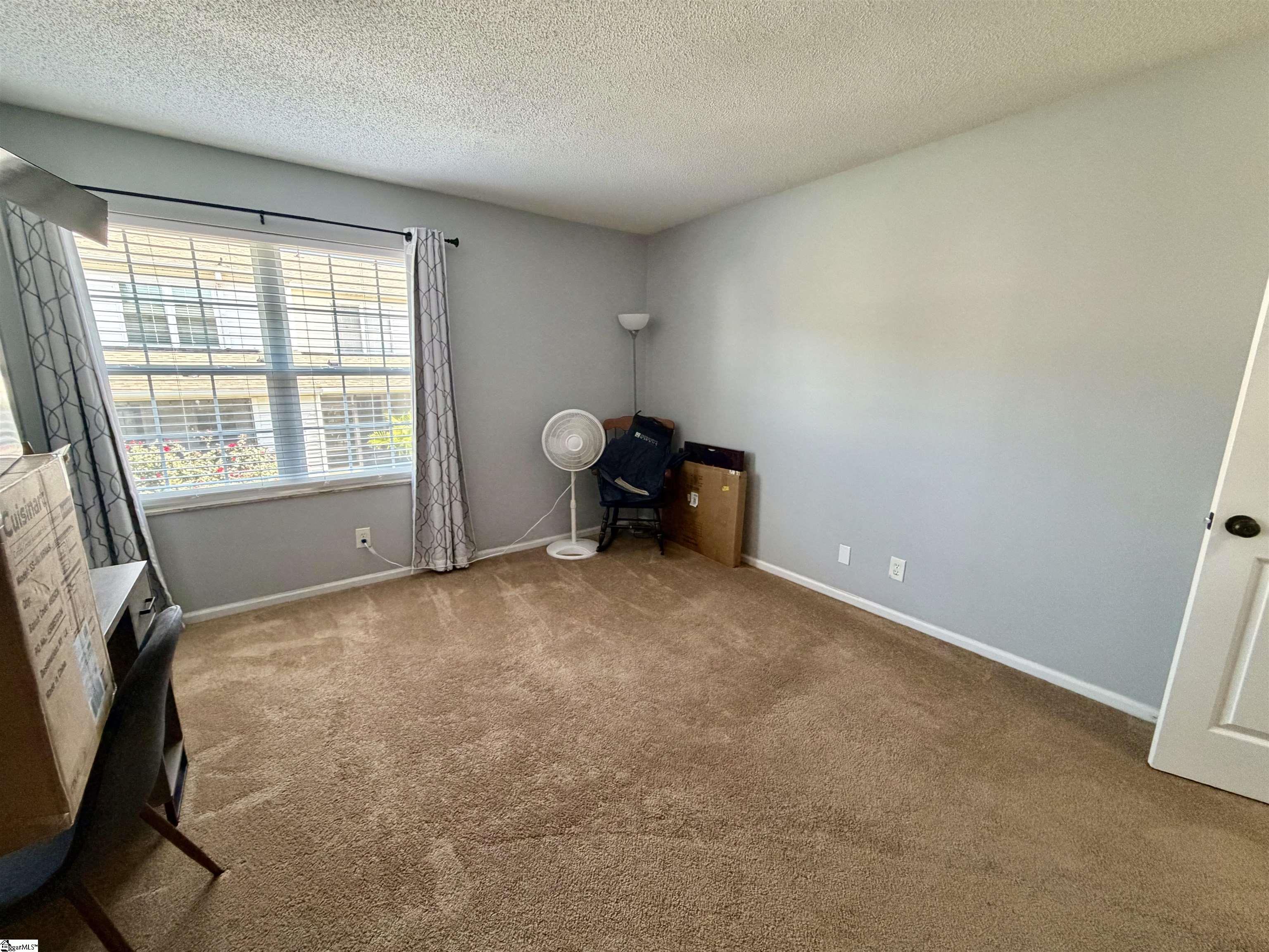 34 Birchview Street Property Photo 11