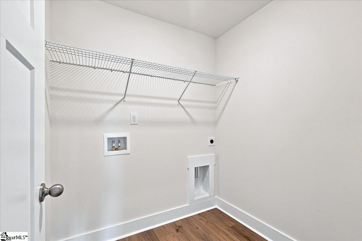 130 Mossend Street Property Photo 30